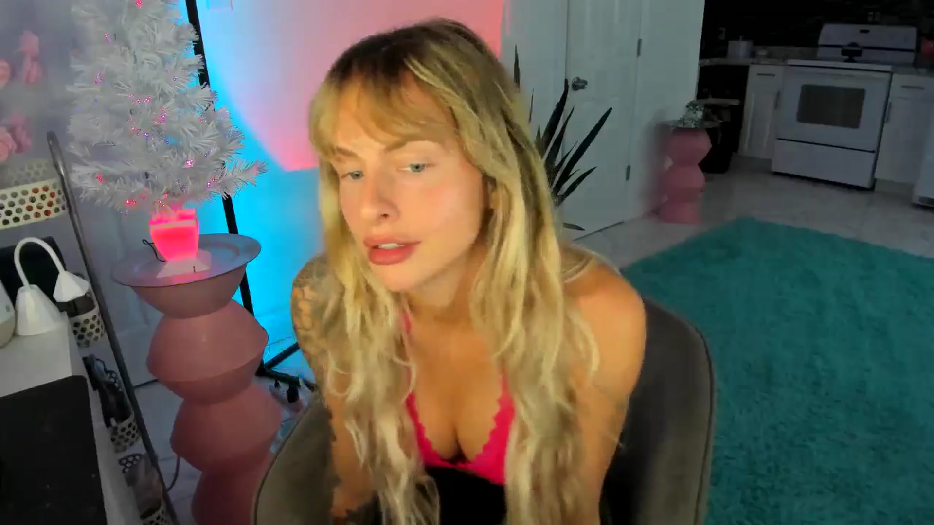 Gallery image thumbnail from Tati_Rae's myfreecams stream on, 01/03/2025, 19:02 image 5 of 20