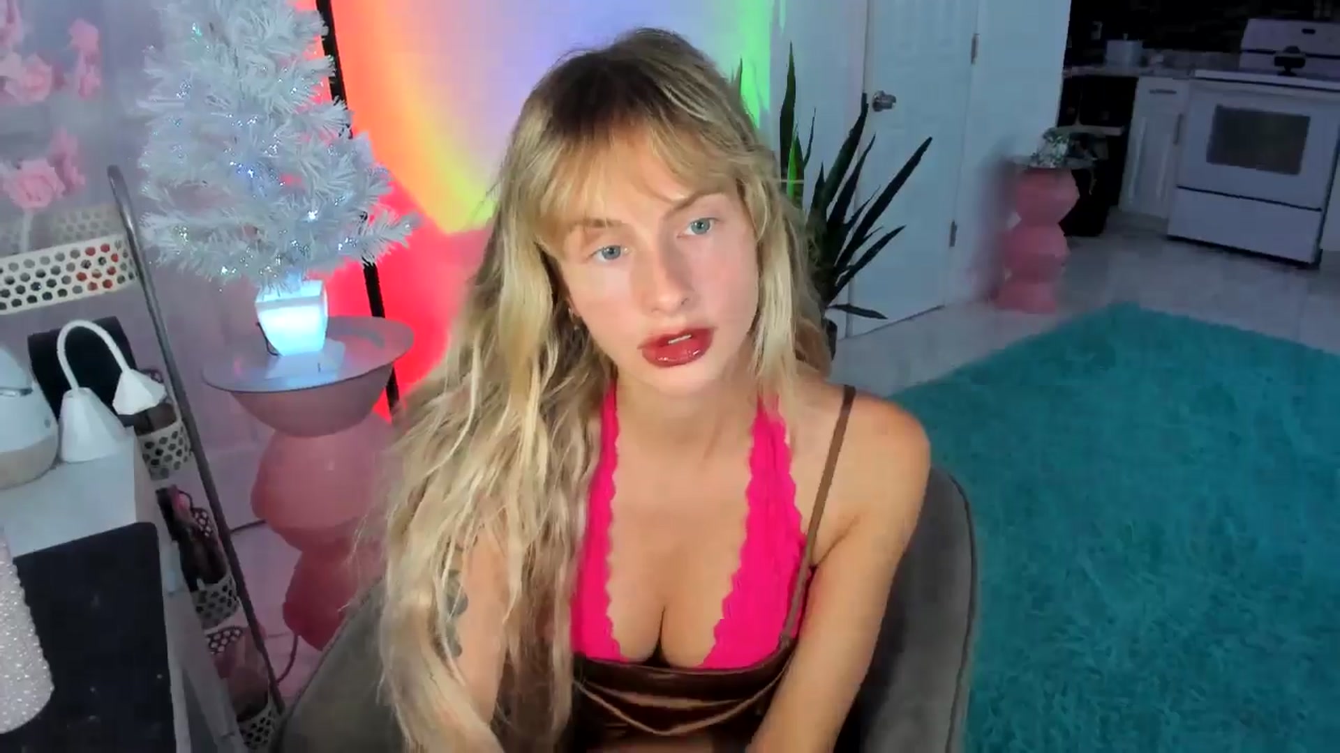 Gallery image thumbnail from Tati_Rae's myfreecams stream on, 01/03/2025, 19:02 image 20 of 20