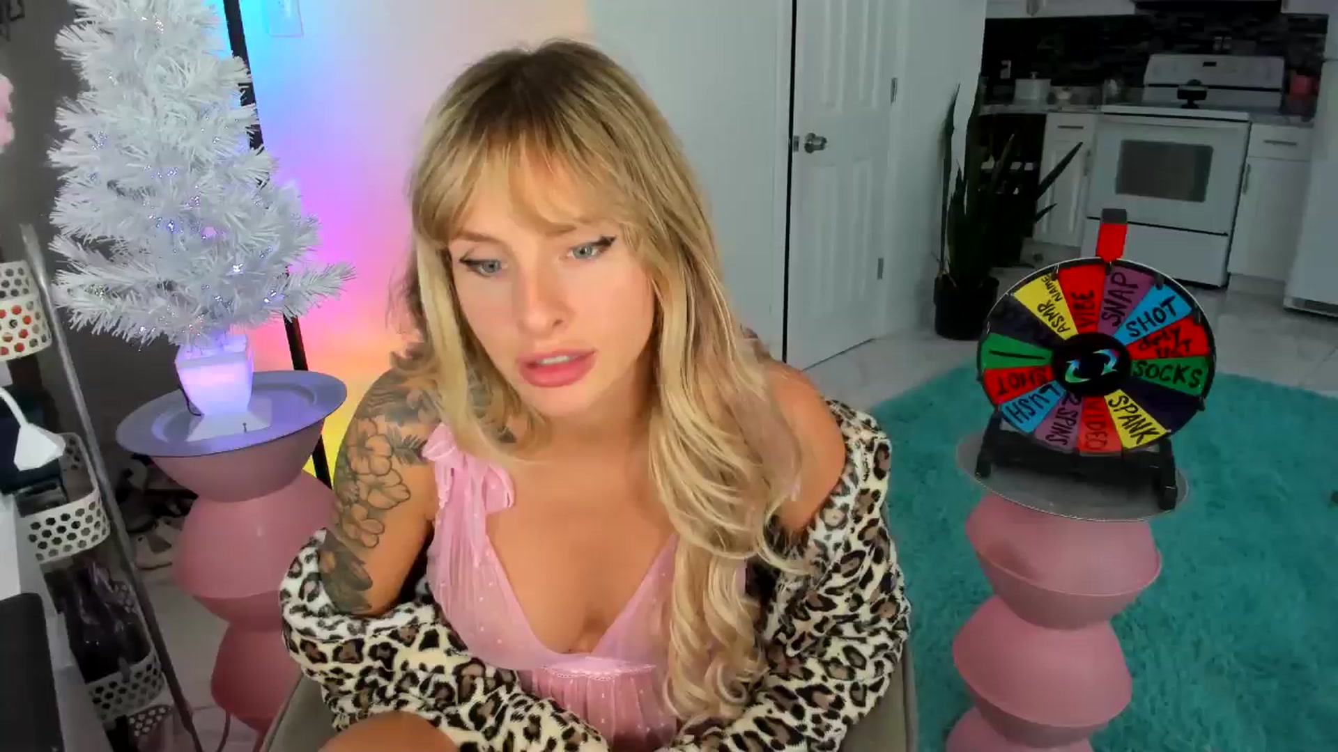 Gallery image thumbnail from Tati_Rae's myfreecams stream on, 01/04/2025, 19:26 image 17 of 20