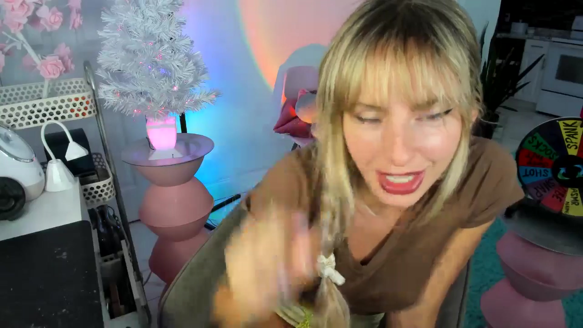 Gallery image thumbnail from Tati_Rae's myfreecams stream on, 01/10/2025, 19:27 image 2 of 20