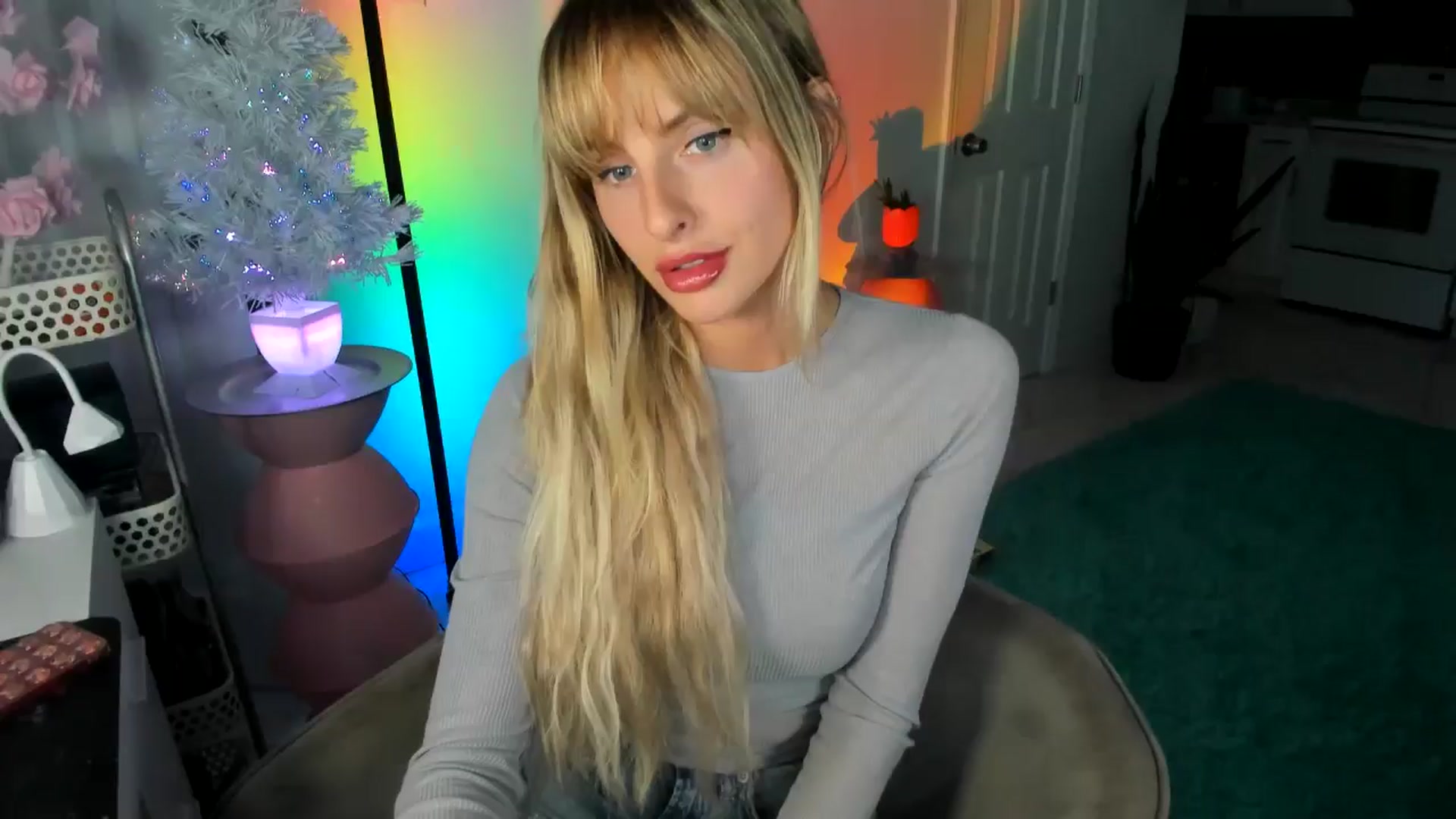 Gallery image thumbnail from Tati_Rae's myfreecams stream on, 01/13/2025, 01:00 image 1 of 20