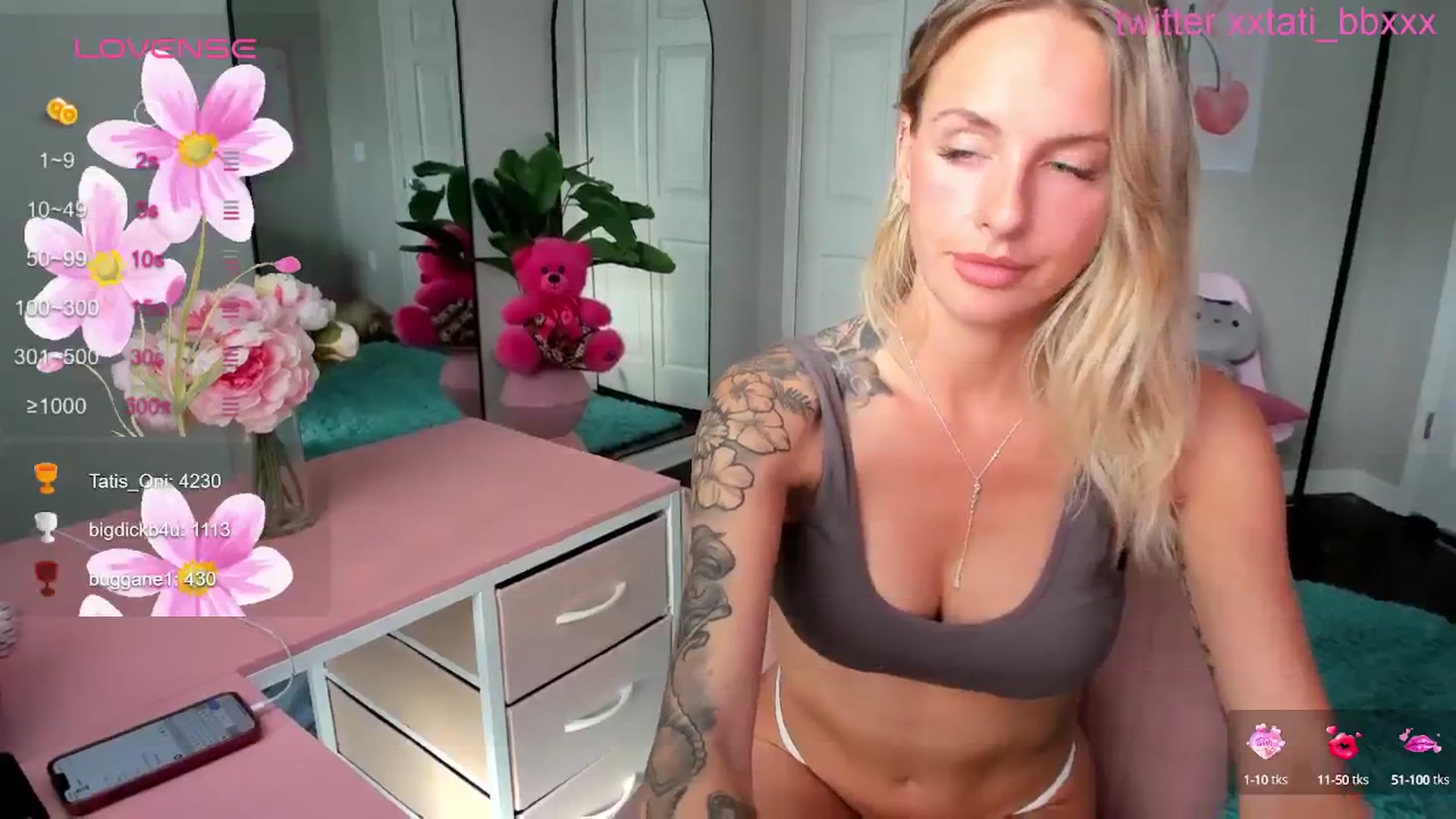 Gallery image thumbnail from Tati_Rae's myfreecams stream on, 03/09/2025, 21:57 image 19 of 20