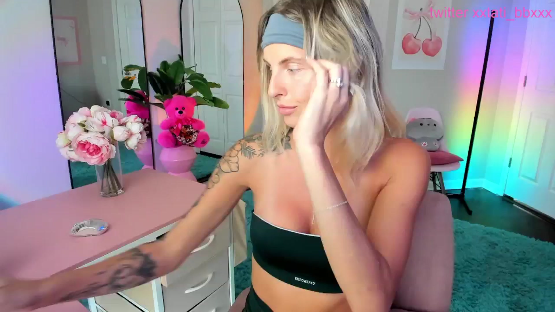 Gallery image thumbnail from Tati_Rae's myfreecams stream on, 03/16/2025, 20:13 image 3 of 20