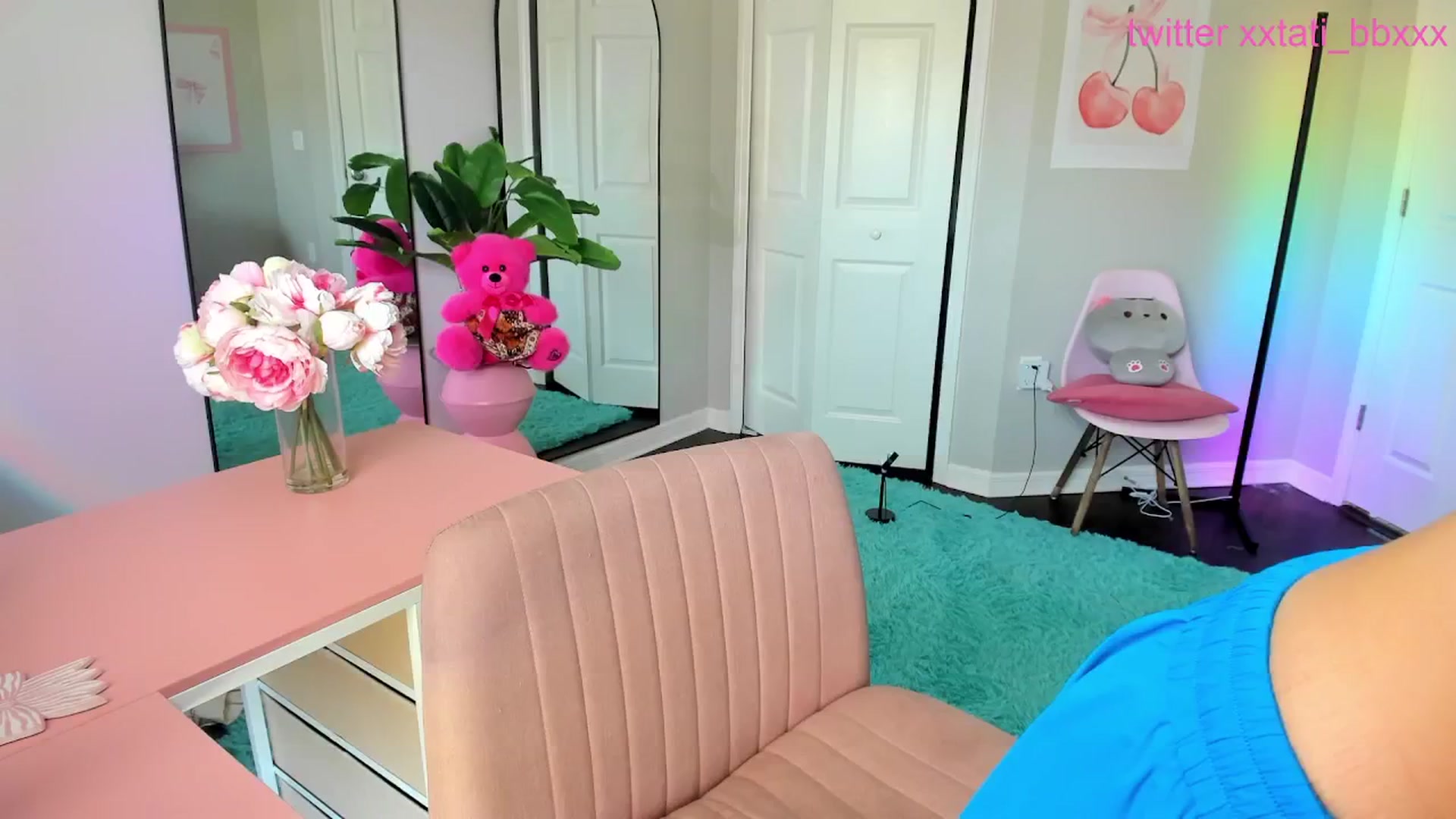 Gallery image thumbnail from Tati_Rae's myfreecams stream on, 03/17/2025, 19:02 image 4 of 20