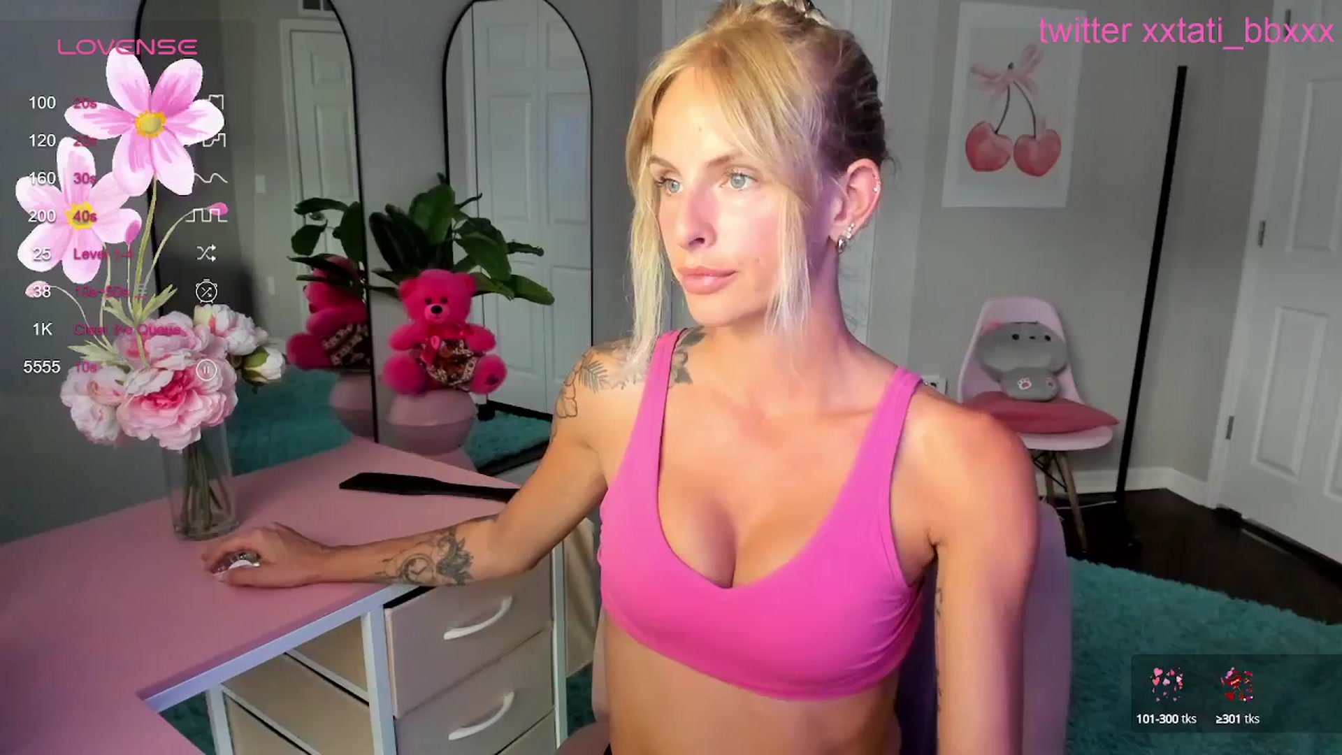 Gallery image thumbnail from Tati_Rae's myfreecams stream on, 03/24/2025, 23:11 image 12 of 20