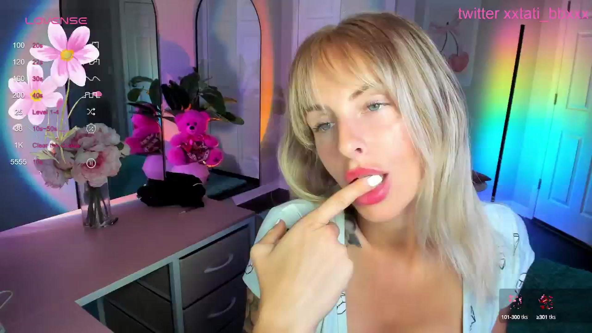 Gallery image thumbnail from Tati_Rae's myfreecams stream on, 03/29/2025, 04:06 image 7 of 20
