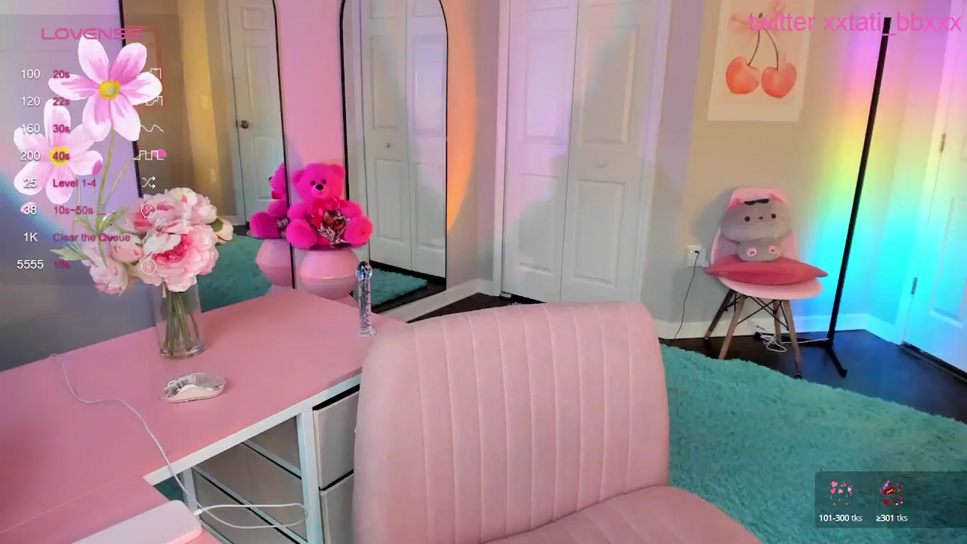 Gallery image thumbnail from Tati_Rae's myfreecams stream on, 04/04/2025, 23:43 image 14 of 20