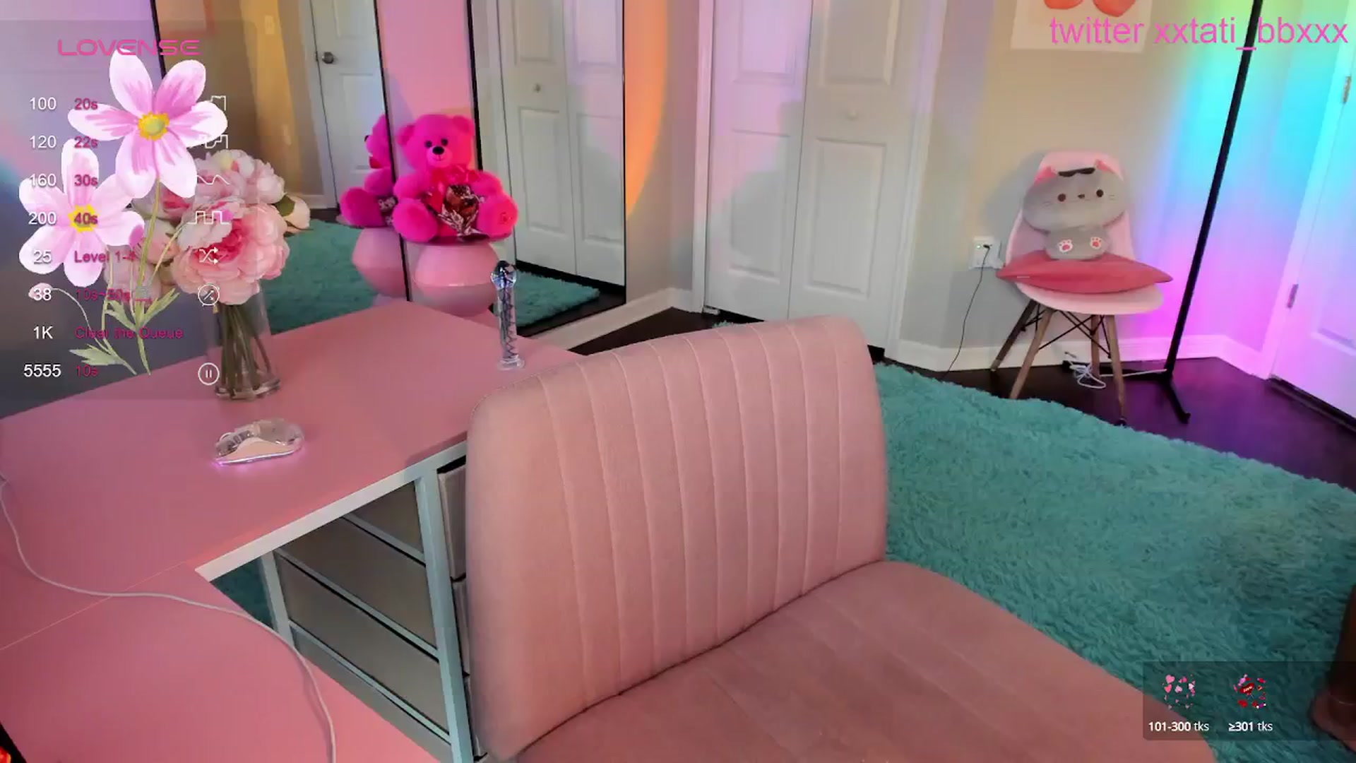 Gallery image thumbnail from Tati_Rae's myfreecams stream on, 04/04/2025, 23:43 image 16 of 20