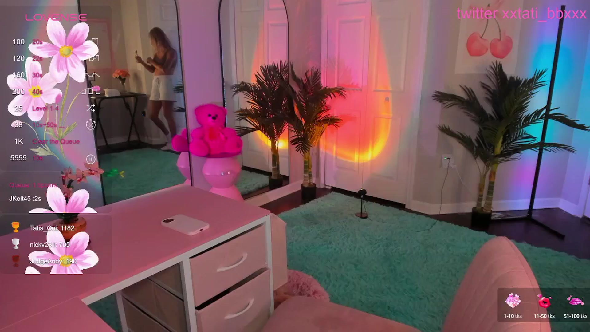 Gallery image thumbnail from Tati_Rae's myfreecams stream on, 05/13/2025, 03:17 image 11 of 20