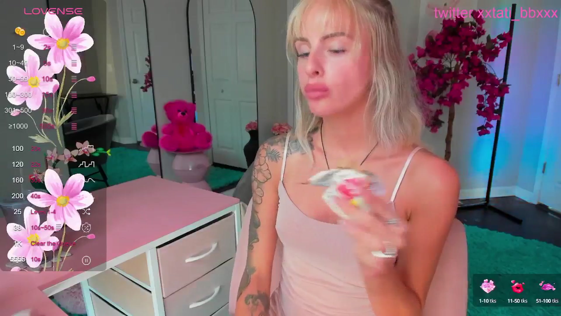 Gallery image thumbnail from Tati_Rae's myfreecams stream on, 05/15/2025, 18:52 image 20 of 20