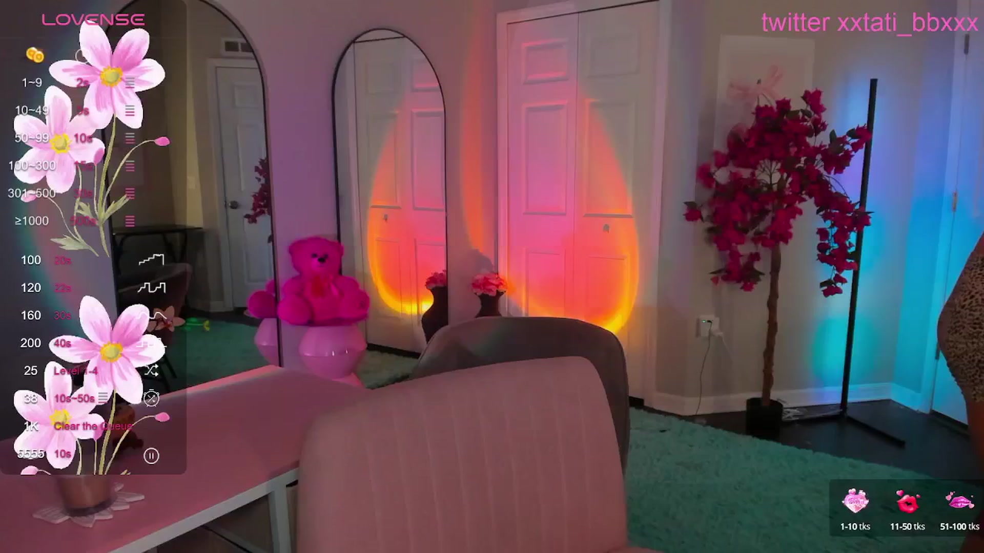 Gallery image thumbnail from Tati_Rae's myfreecams stream on, 05/16/2025, 03:08 image 1 of 20