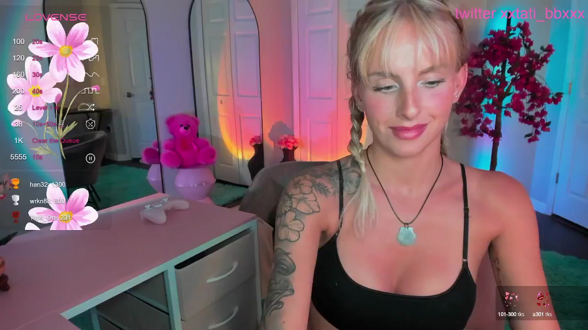 Gallery image thumbnail from Tati_Rae's myfreecams stream on, 05/17/2025, 05:26 image 1 of 20