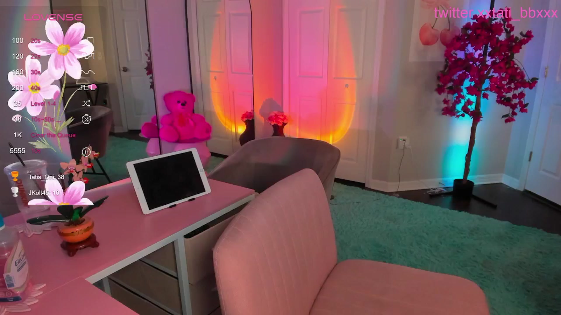 Gallery image thumbnail from Tati_Rae's myfreecams stream on, 05/20/2025, 04:02 image 13 of 20