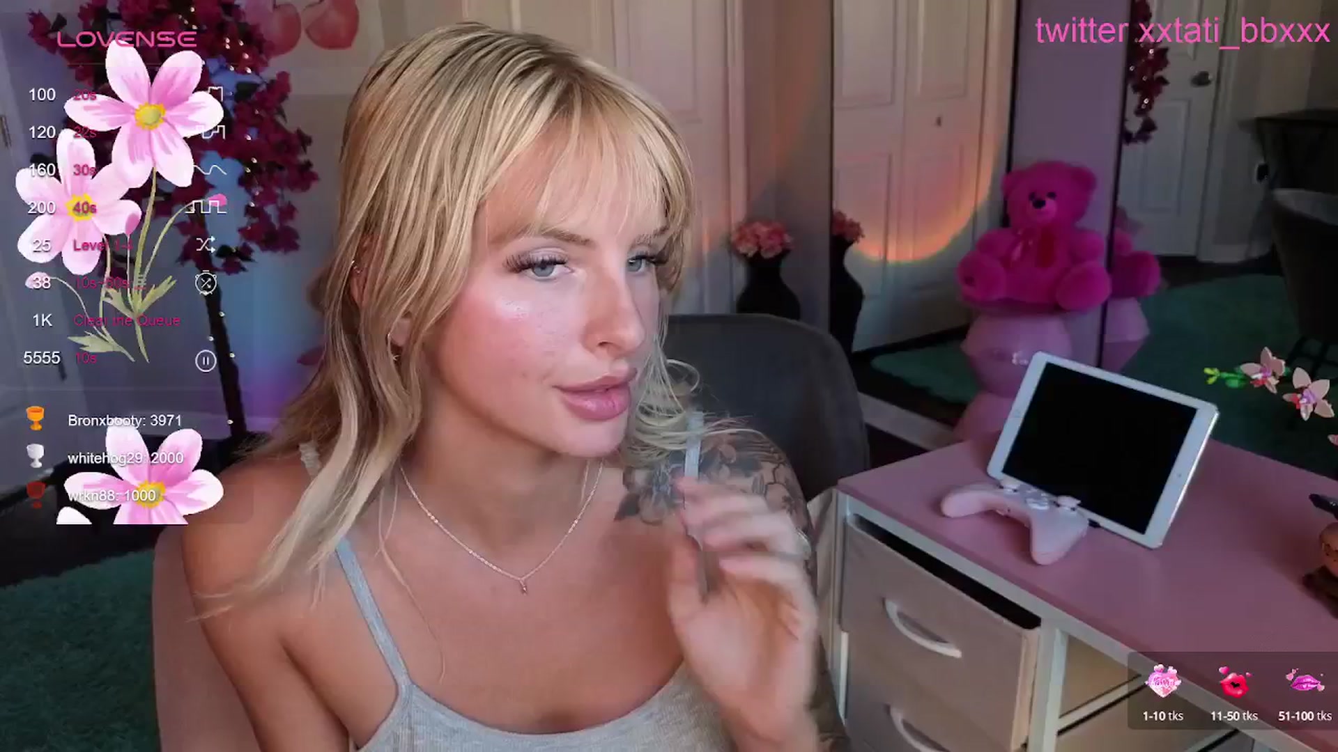 Gallery image thumbnail from Tati_Rae's myfreecams stream on, 05/24/2025, 12:40 image 14 of 20