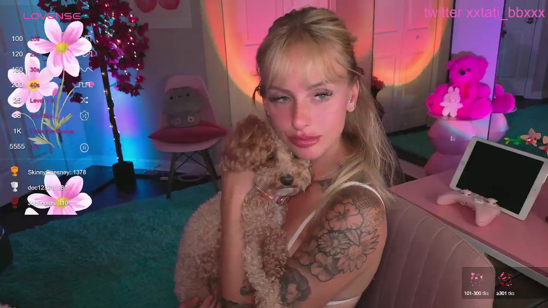 Gallery image thumbnail from Tati_Rae's myfreecams stream on, 05/25/2025, 06:18 image 16 of 20