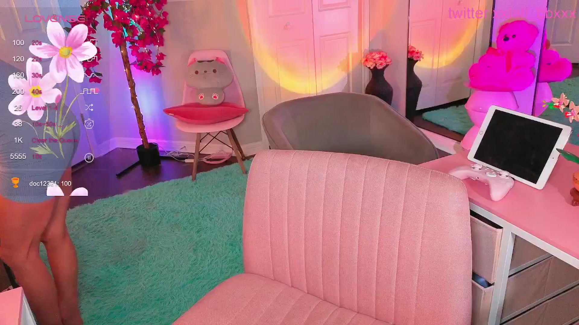 Gallery image thumbnail from Tati_Rae's myfreecams stream on, 05/27/2025, 04:13 image 8 of 20