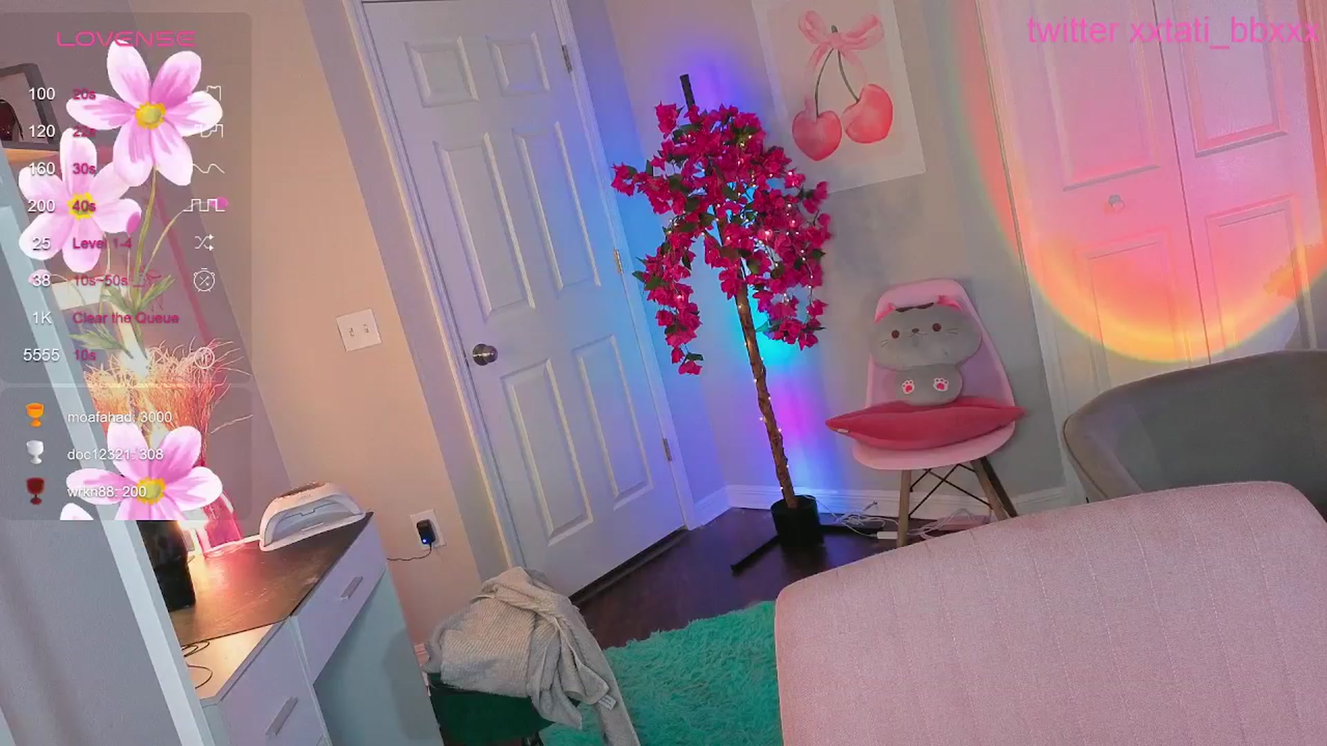 Gallery image thumbnail from Tati_Rae's myfreecams stream on, 05/27/2025, 06:01 image 10 of 20