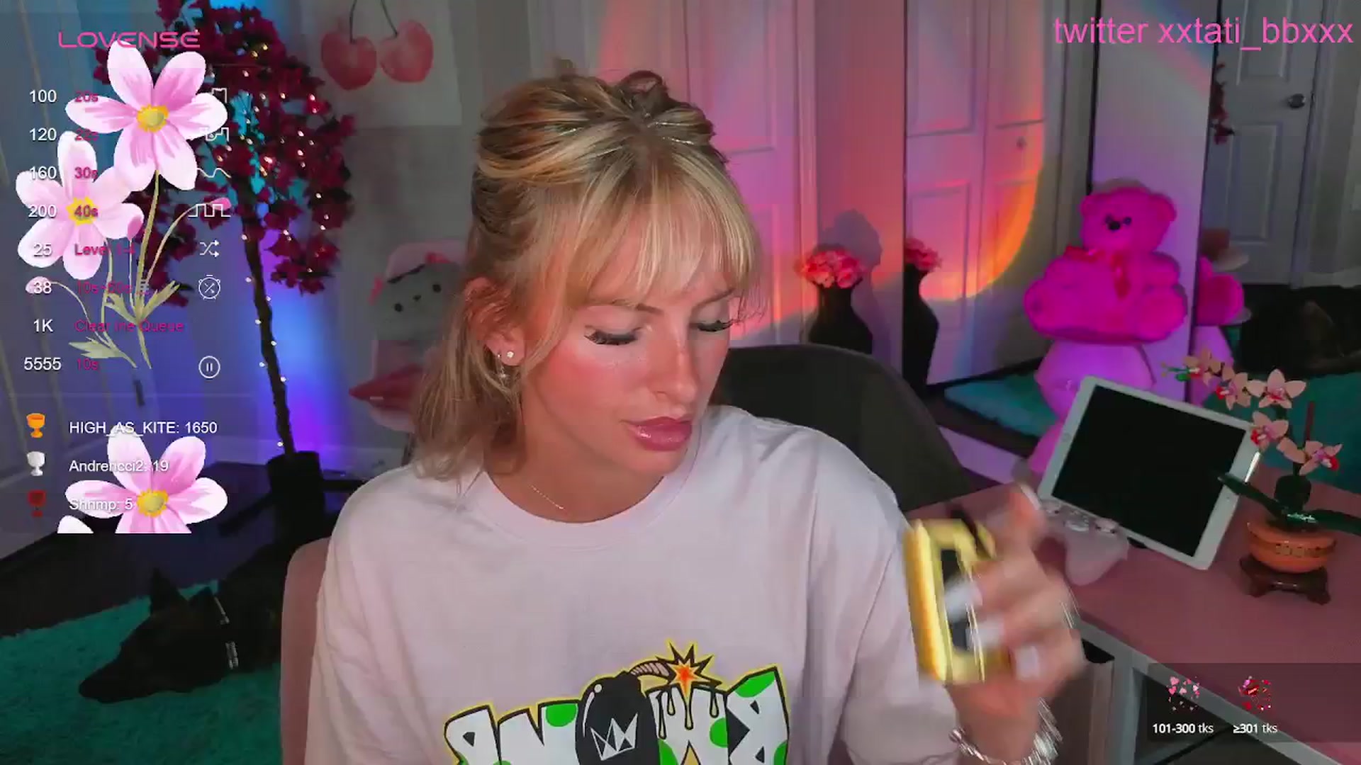 Gallery image thumbnail from Tati_Rae's myfreecams stream on, 05/29/2025, 24:26 image 12 of 20