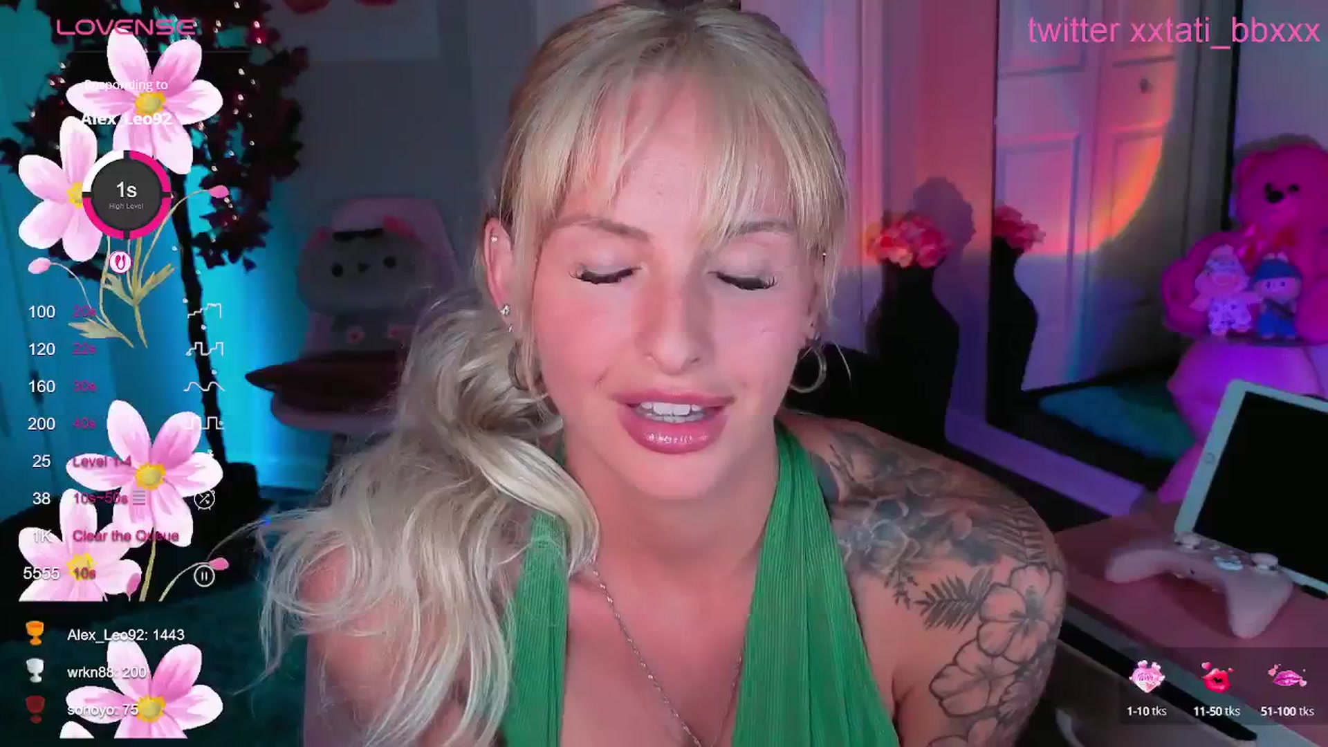 Gallery image thumbnail from Tati_Rae's myfreecams stream on, 06/15/2025, 01:22 image 18 of 20