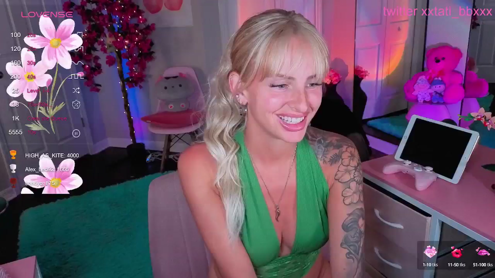 Gallery image thumbnail from Tati_Rae's myfreecams stream on, 06/15/2025, 04:57 image 15 of 20