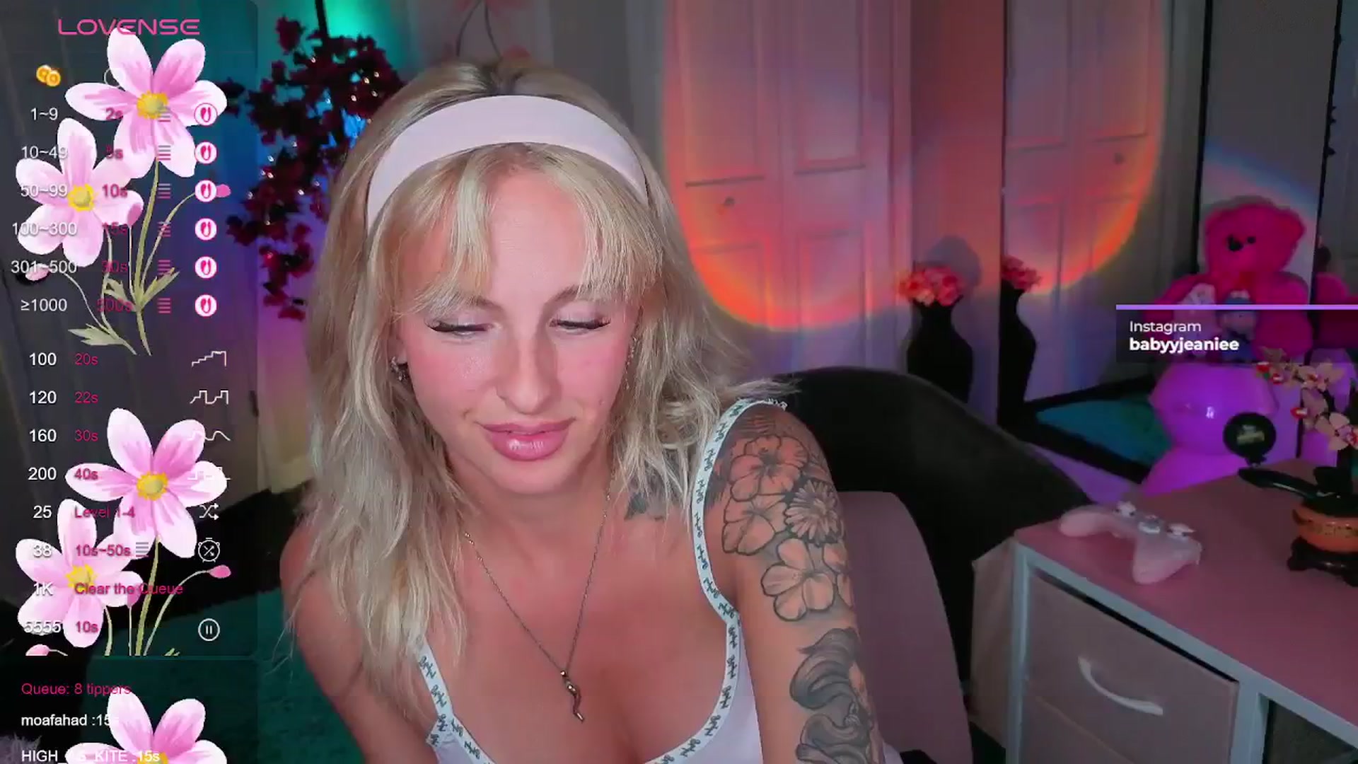 Gallery image thumbnail from Tati_Rae's myfreecams stream on, 06/27/2025, 07:22 image 5 of 20