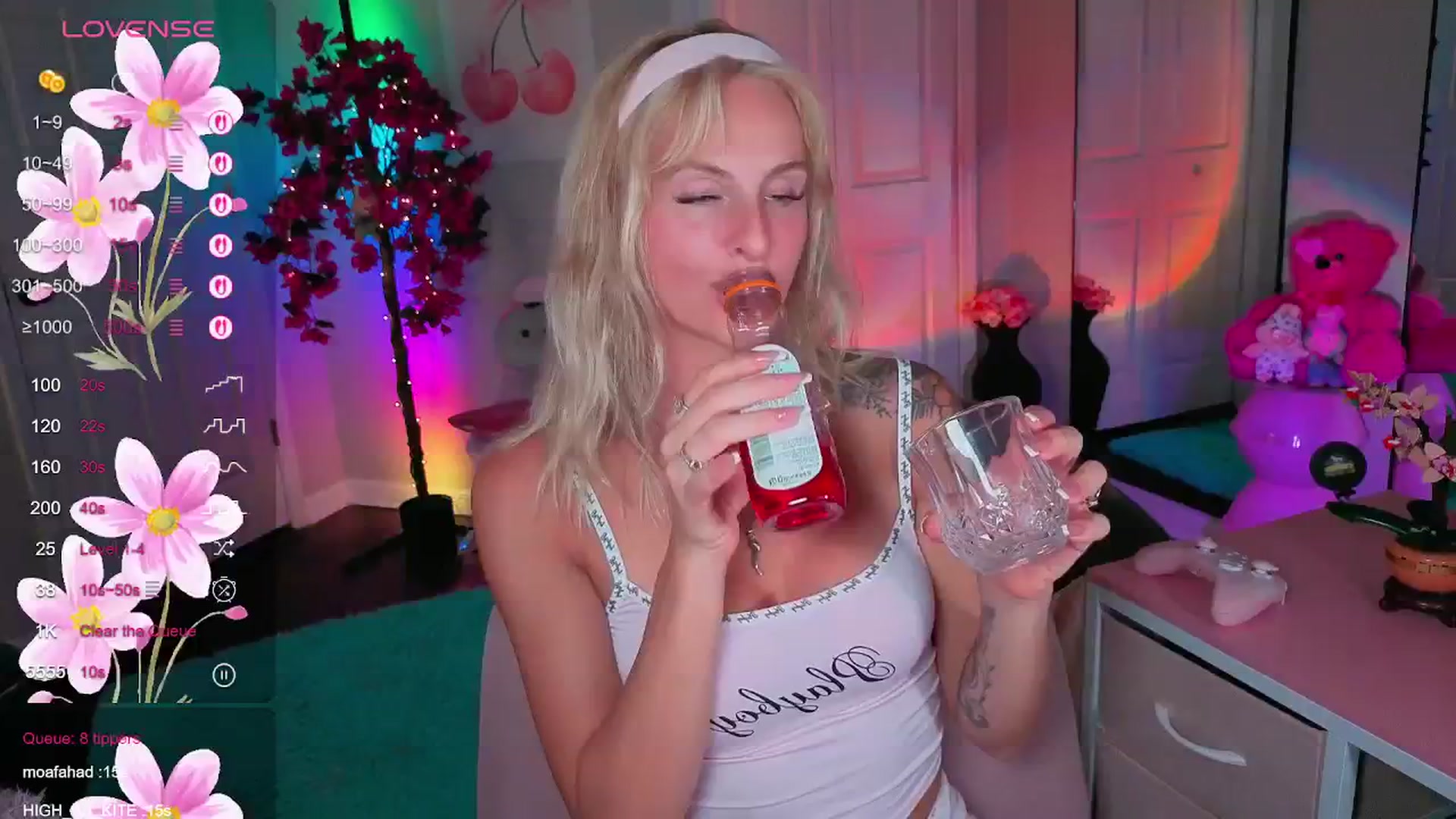 Gallery image thumbnail from Tati_Rae's myfreecams stream on, 06/27/2025, 07:22 image 4 of 20