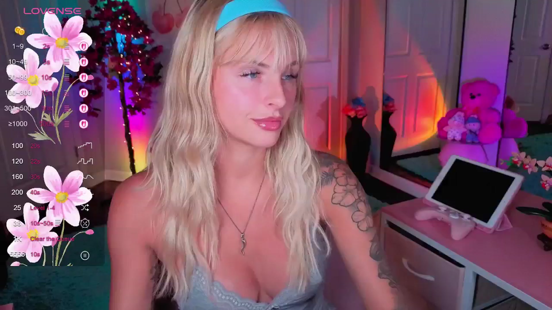 Gallery image thumbnail from Tati_Rae's myfreecams stream on, 07/27/2025, 03:57 image 3 of 20