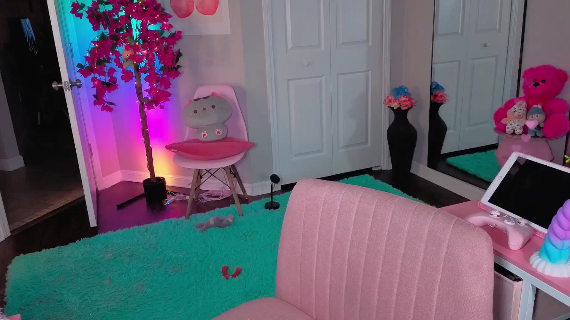 Gallery image thumbnail from Tati_Rae's myfreecams stream on, 07/28/2025, 02:14 image 17 of 20
