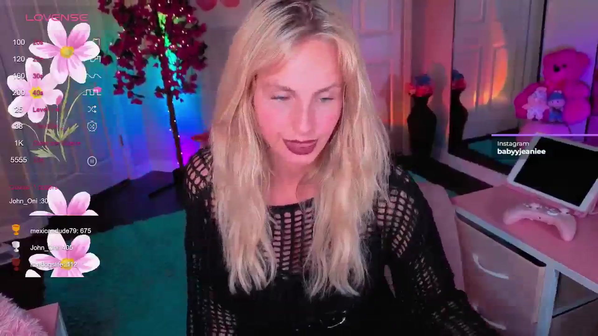 Gallery image thumbnail from Tati_Rae's myfreecams stream on, 08/03/2025, 04:58 image 13 of 20