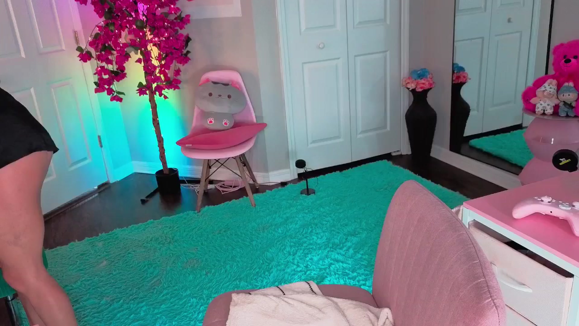 Gallery image thumbnail from Tati_Rae's myfreecams stream on, 08/08/2025, 19:26 image 18 of 20