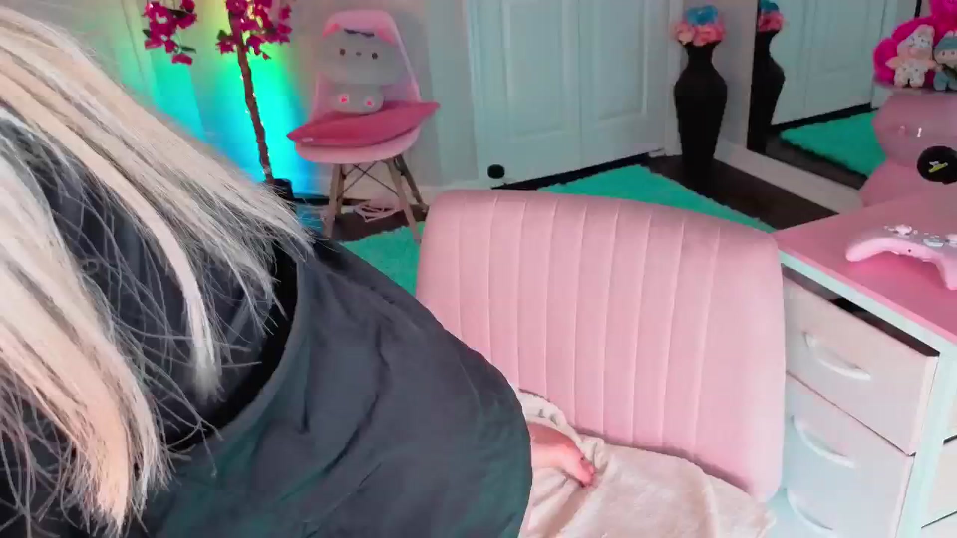 Gallery image thumbnail from Tati_Rae's myfreecams stream on, 08/08/2025, 19:26 image 16 of 20