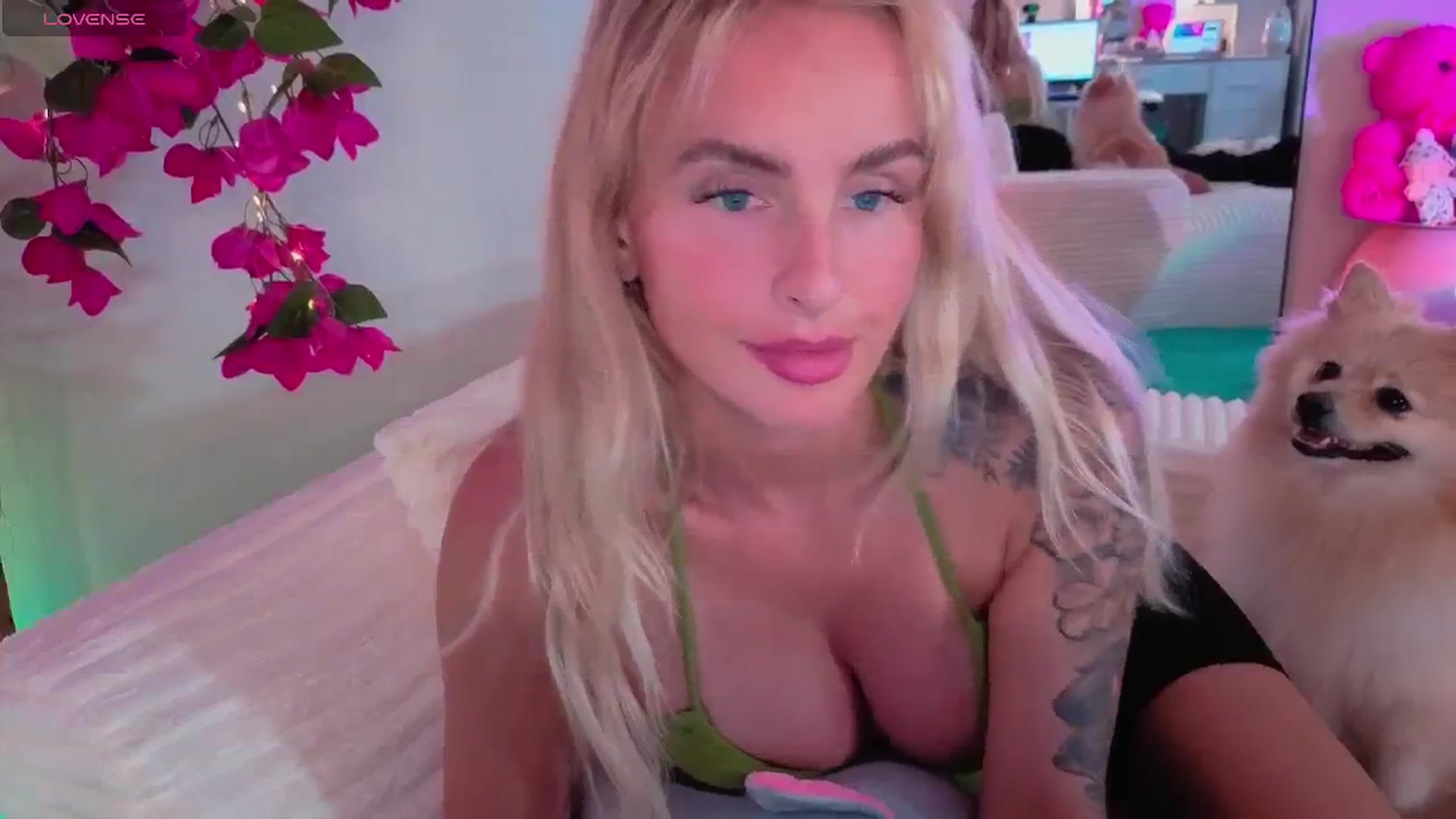 Gallery image thumbnail from Tati_Rae's myfreecams stream on, 08/12/2025, 02:36 image 13 of 20