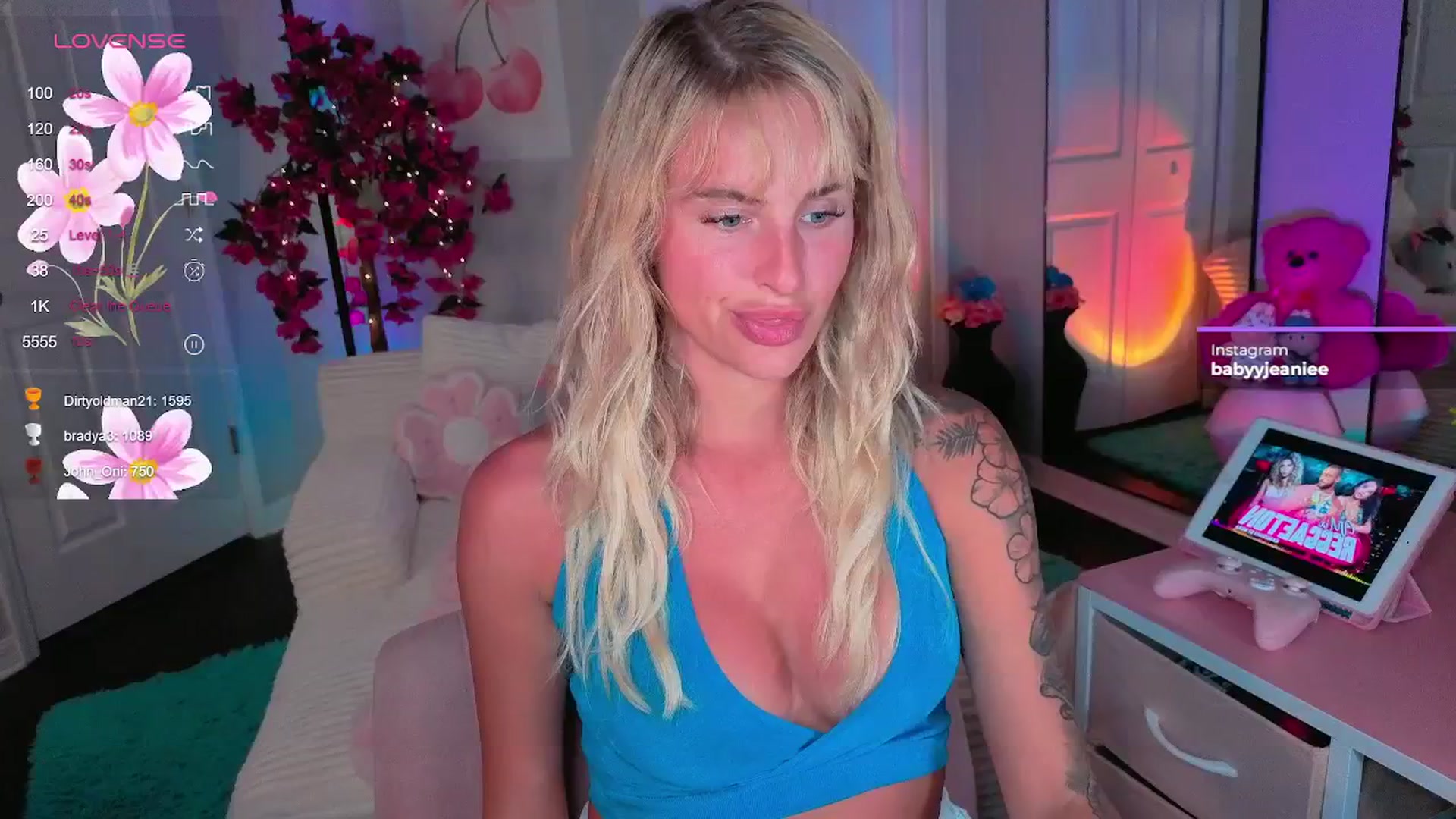 Gallery image thumbnail from Tati_Rae's myfreecams stream on, 08/15/2025, 06:28 image 9 of 20
