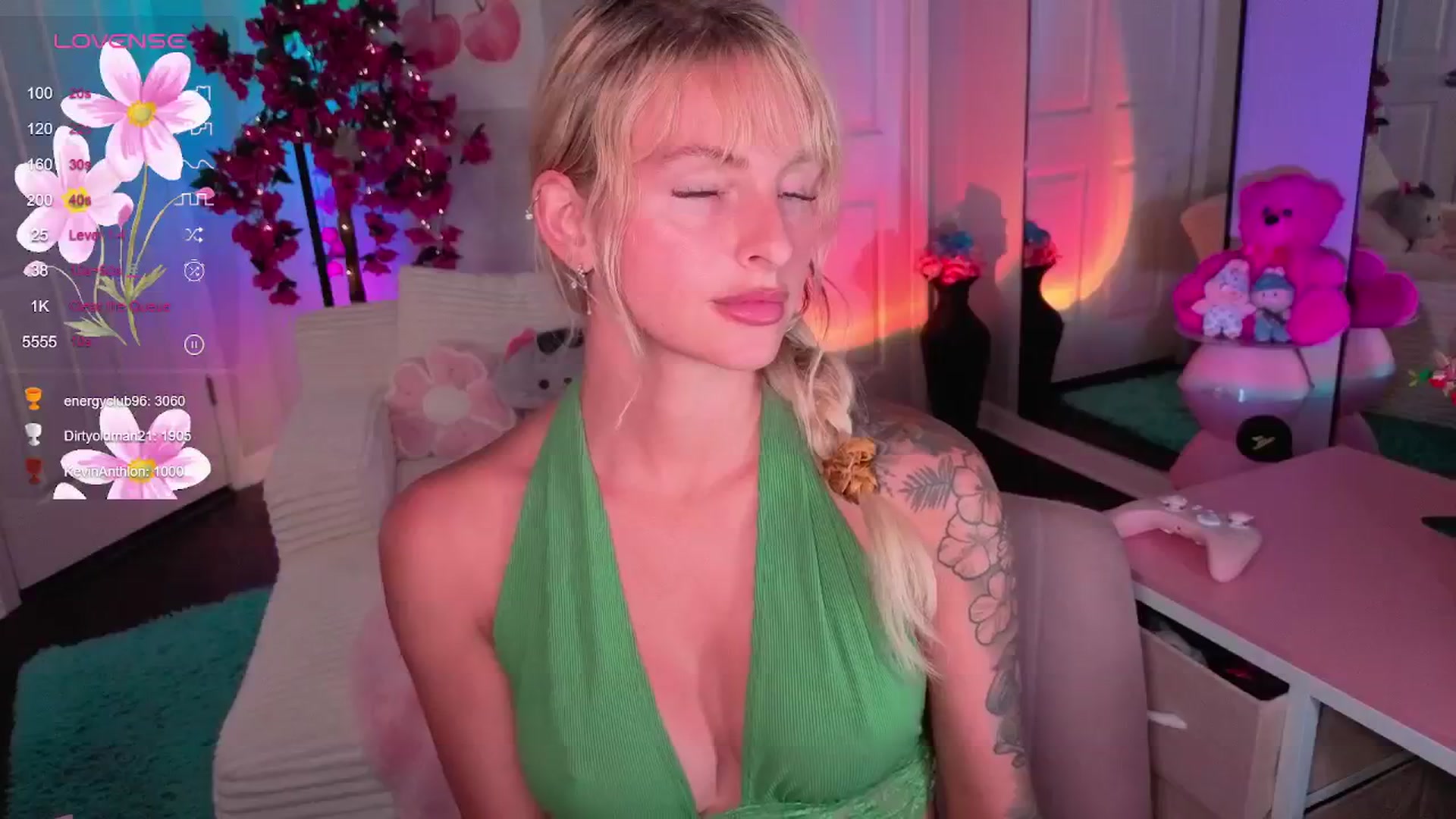 Gallery image thumbnail from Tati_Rae's myfreecams stream on, 08/19/2025, 06:21 image 13 of 20