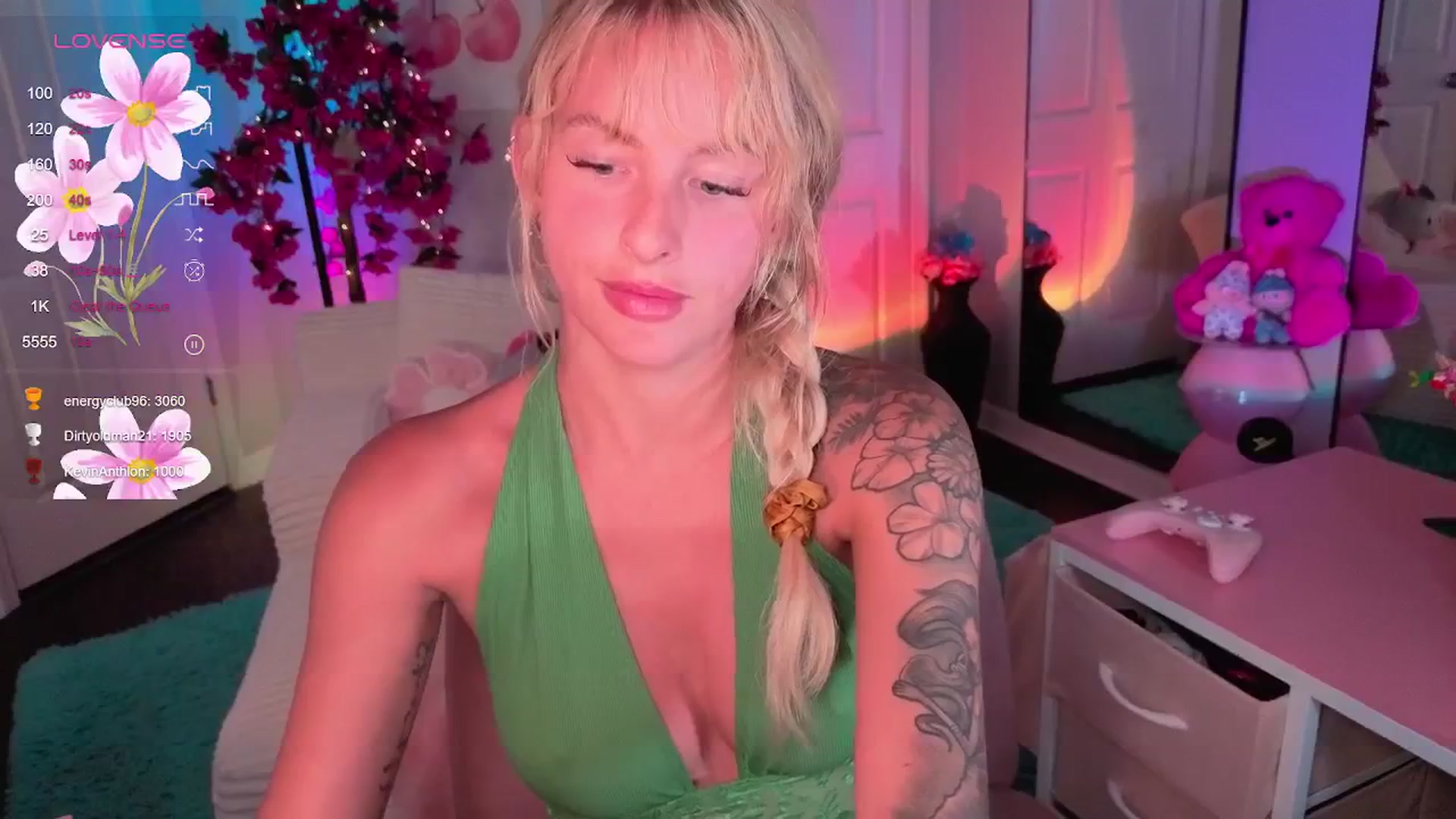 Gallery image thumbnail from Tati_Rae's myfreecams stream on, 08/19/2025, 06:21 image 10 of 20