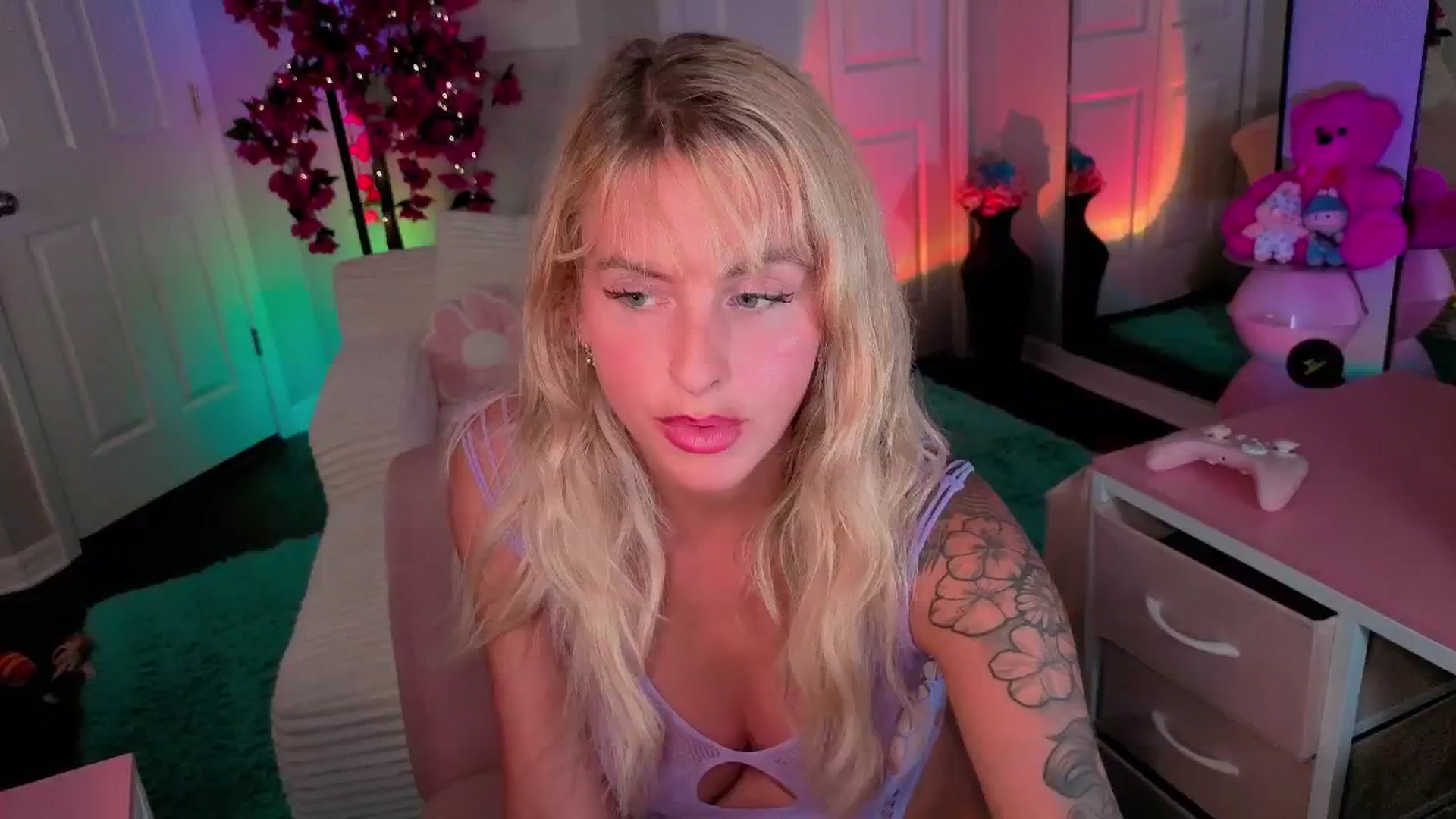 Gallery image thumbnail from Tati_Rae's myfreecams stream on, 08/20/2025, 06:47 image 7 of 20