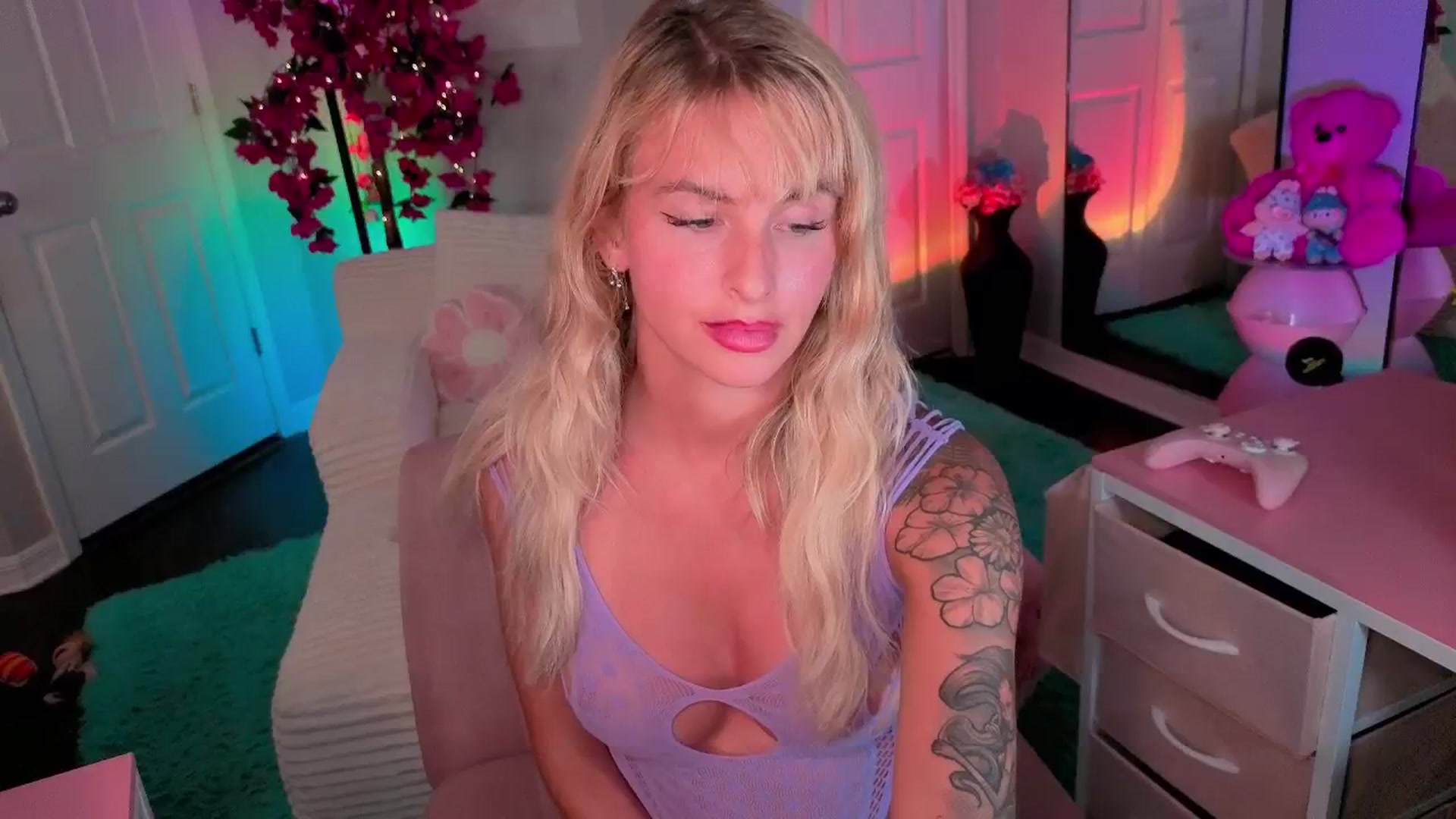 Gallery image thumbnail from Tati_Rae's myfreecams stream on, 08/20/2025, 06:47 image 6 of 20