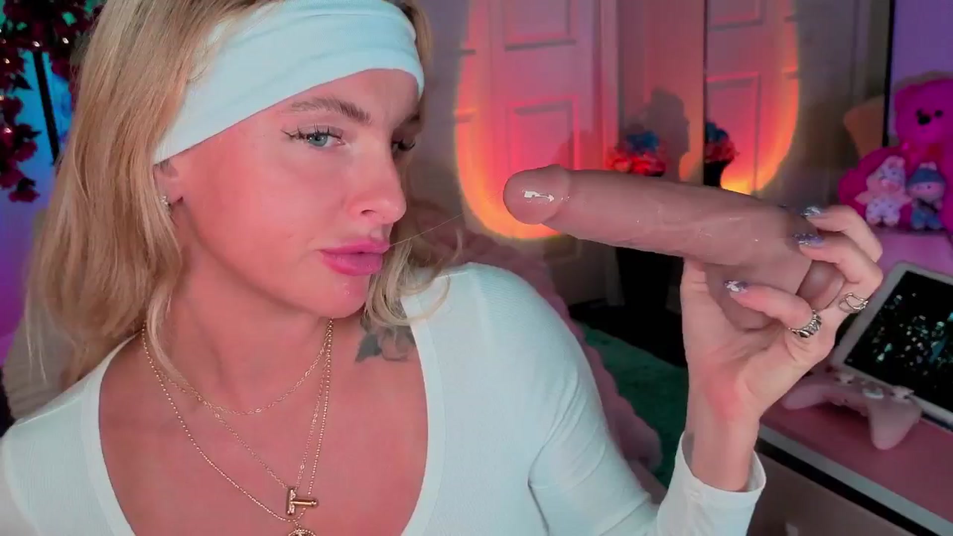Gallery image thumbnail from Tati_Rae's myfreecams stream on, 08/21/2025, 01:26 image 7 of 20