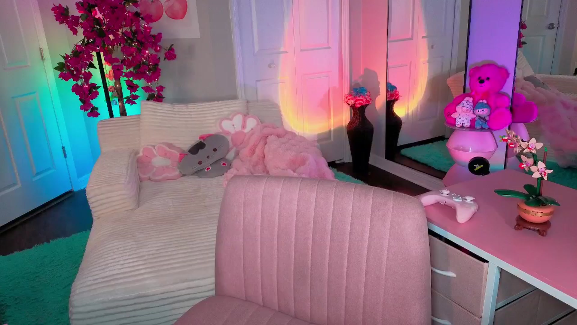 Gallery image thumbnail from Tati_Rae's myfreecams stream on, 08/21/2025, 01:26 image 2 of 20