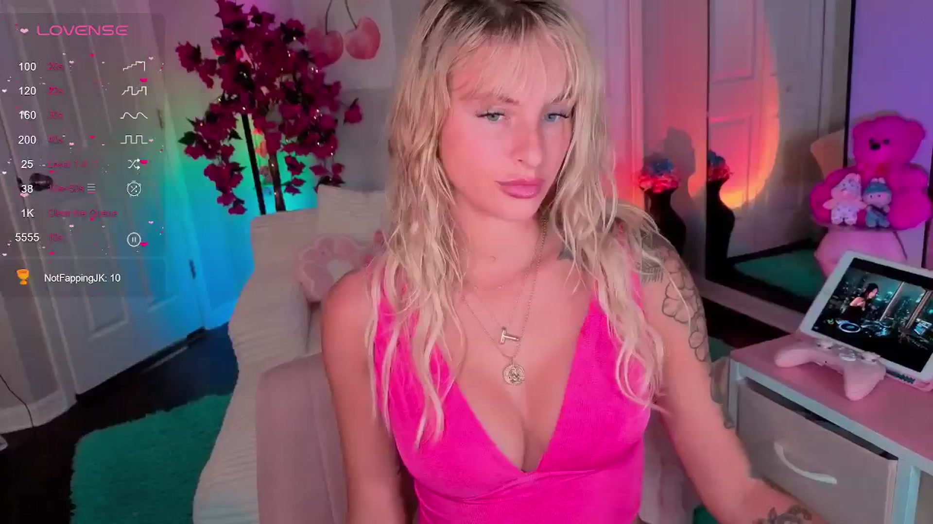 Gallery image thumbnail from Tati_Rae's myfreecams stream on, 08/23/2025, 21:04 image 19 of 20
