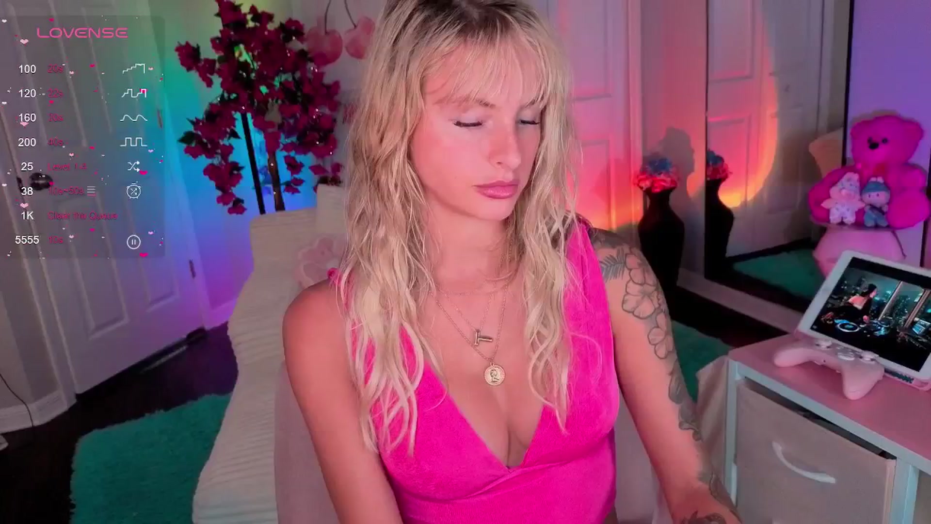 Gallery image thumbnail from Tati_Rae's myfreecams stream on, 08/23/2025, 21:04 image 11 of 20
