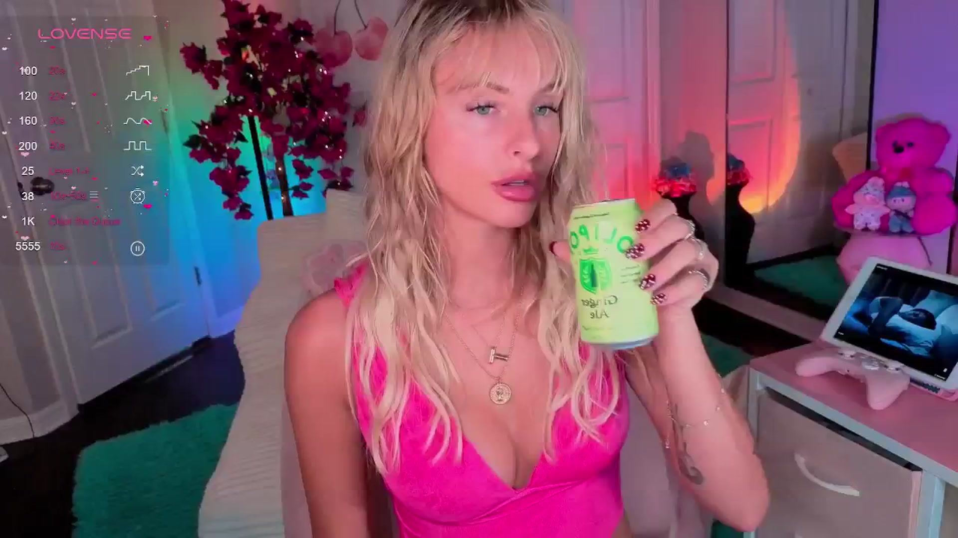 Gallery image thumbnail from Tati_Rae's myfreecams stream on, 08/23/2025, 21:04 image 12 of 20