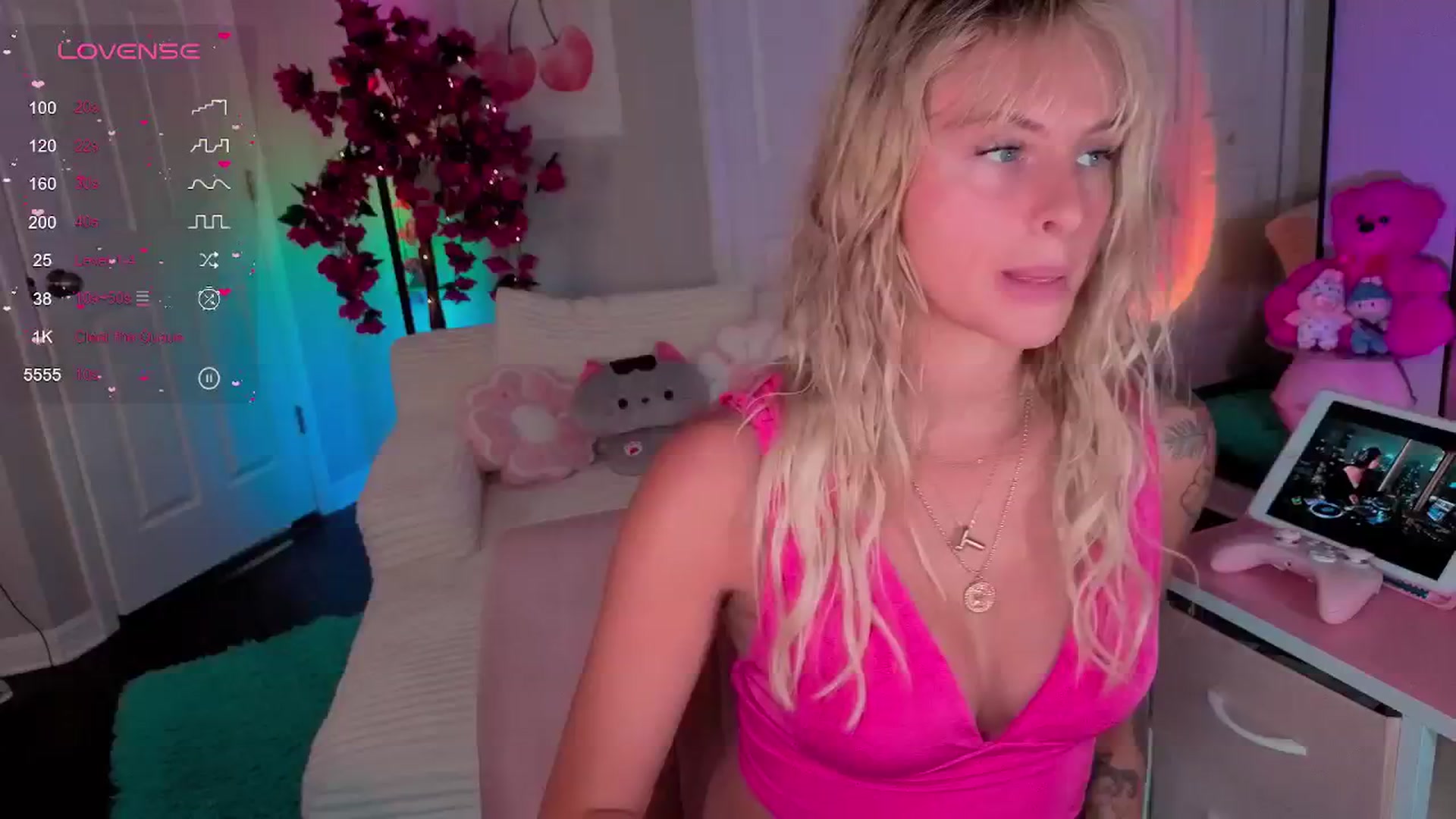 Gallery image thumbnail from Tati_Rae's myfreecams stream on, 08/23/2025, 21:04 image 6 of 20
