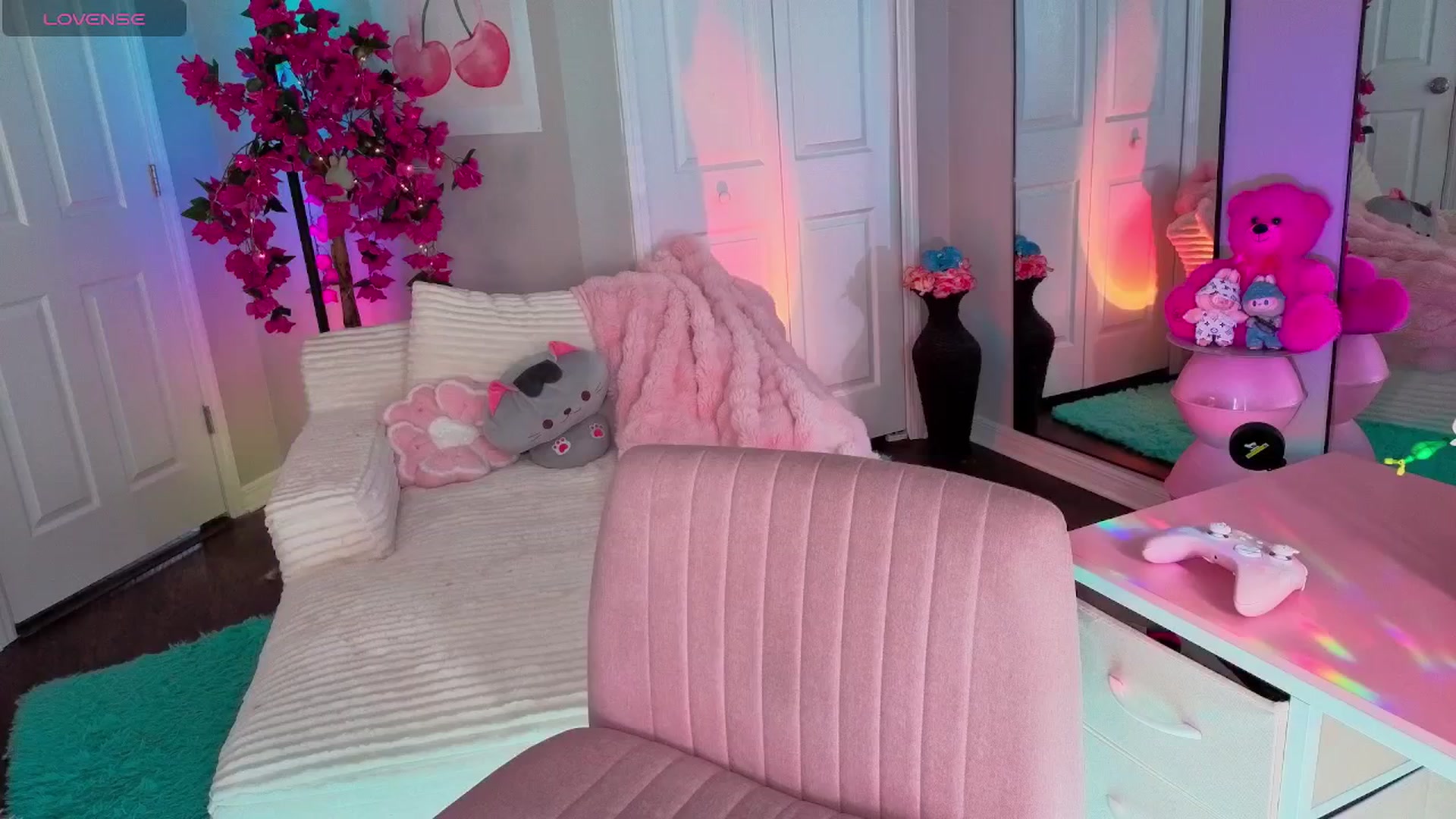 Gallery image thumbnail from Tati_Rae's myfreecams stream on, 08/29/2025, 21:20 image 13 of 20