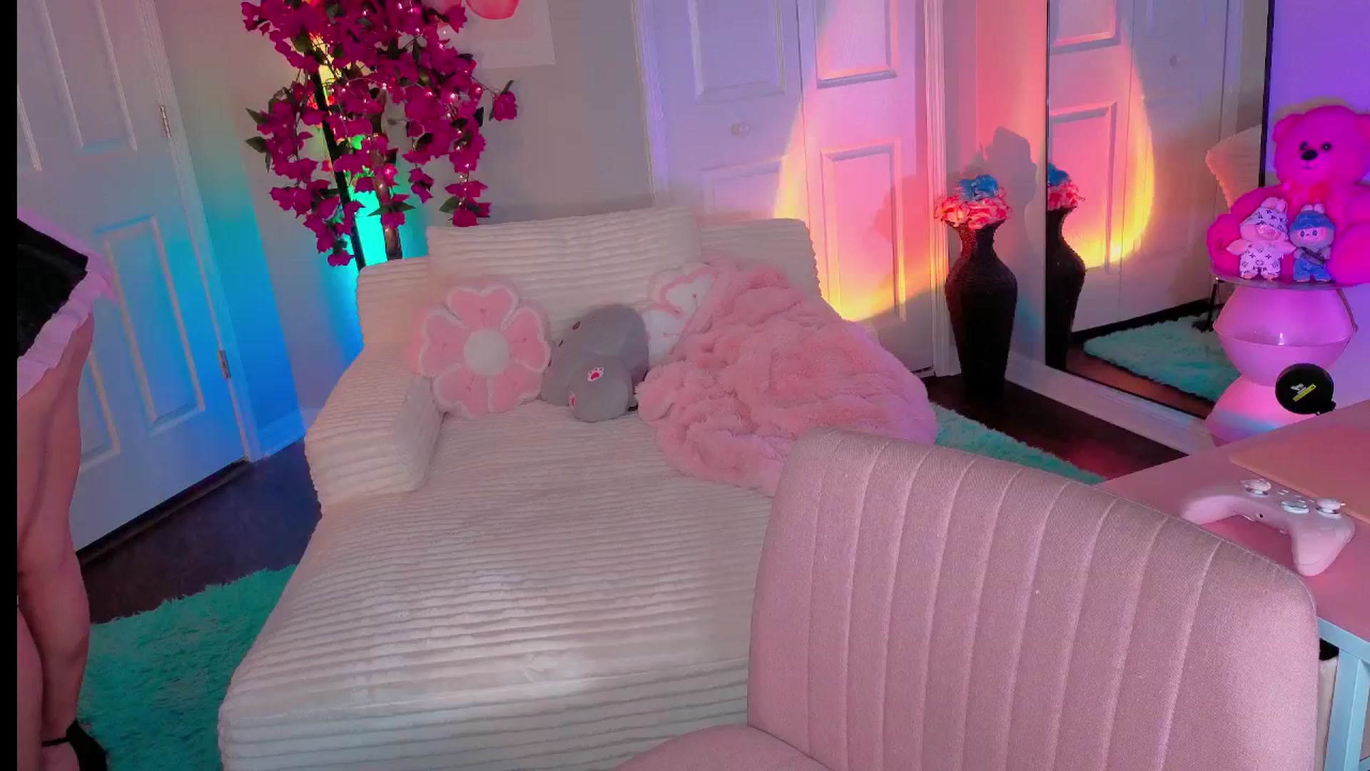 Gallery image thumbnail from Tati_Rae's myfreecams stream on, 10/04/2025, 02:46 image 7 of 20