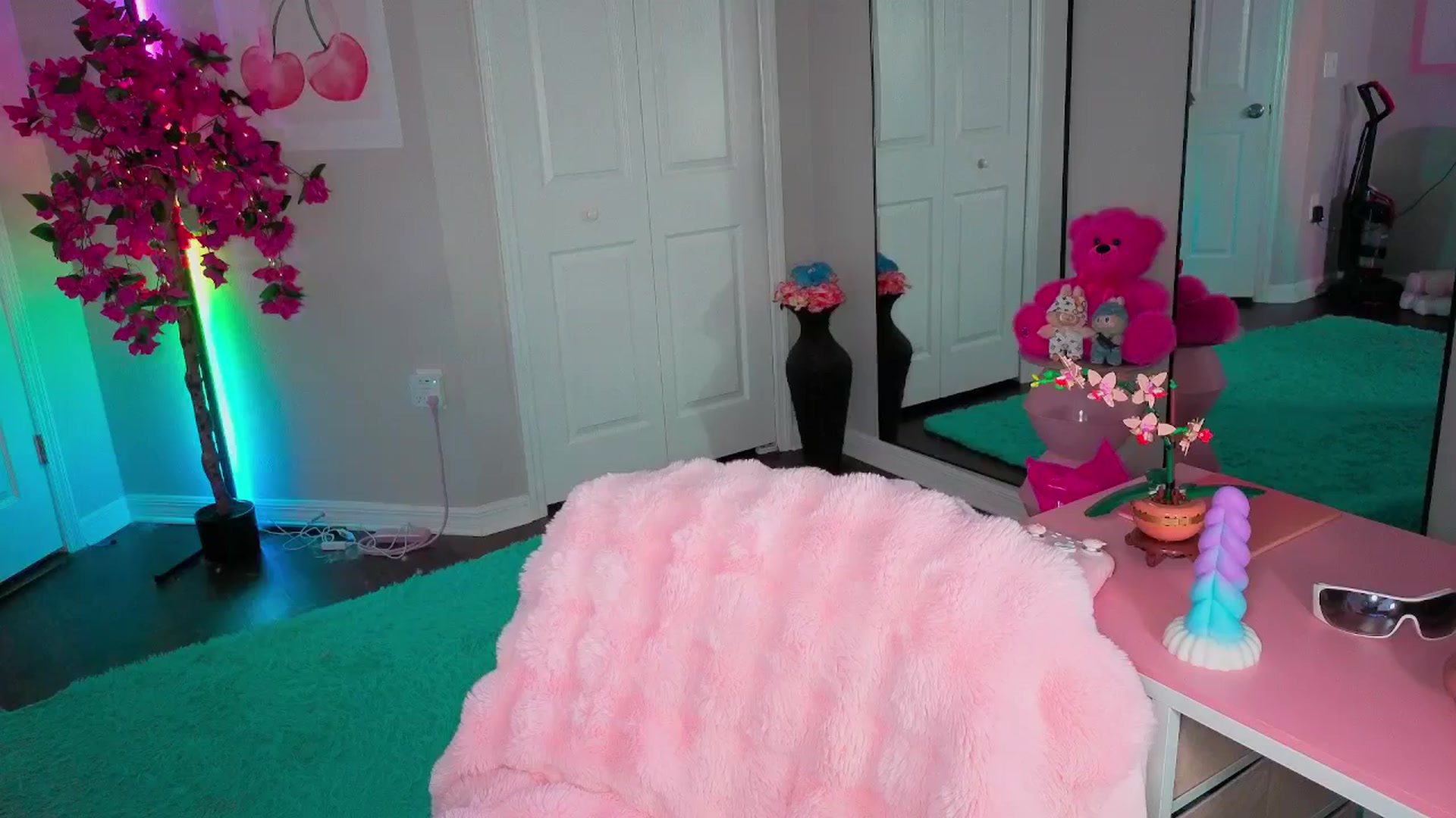 Gallery image thumbnail from Tati_Rae's myfreecams stream on, 11/26/2025, 04:14 image 6 of 20