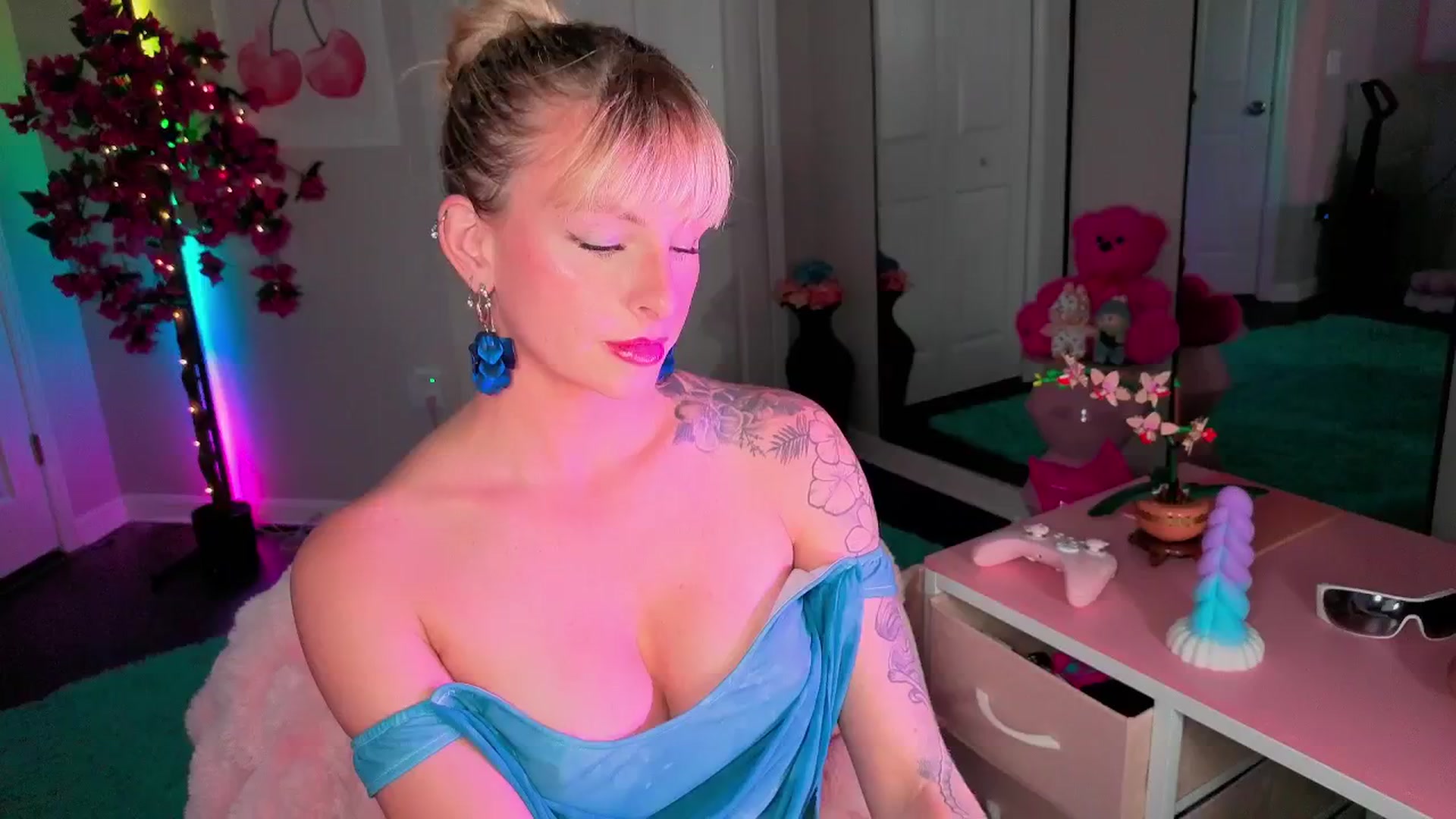 Gallery image thumbnail from Tati_Rae's myfreecams stream on, 11/26/2025, 04:14 image 14 of 20