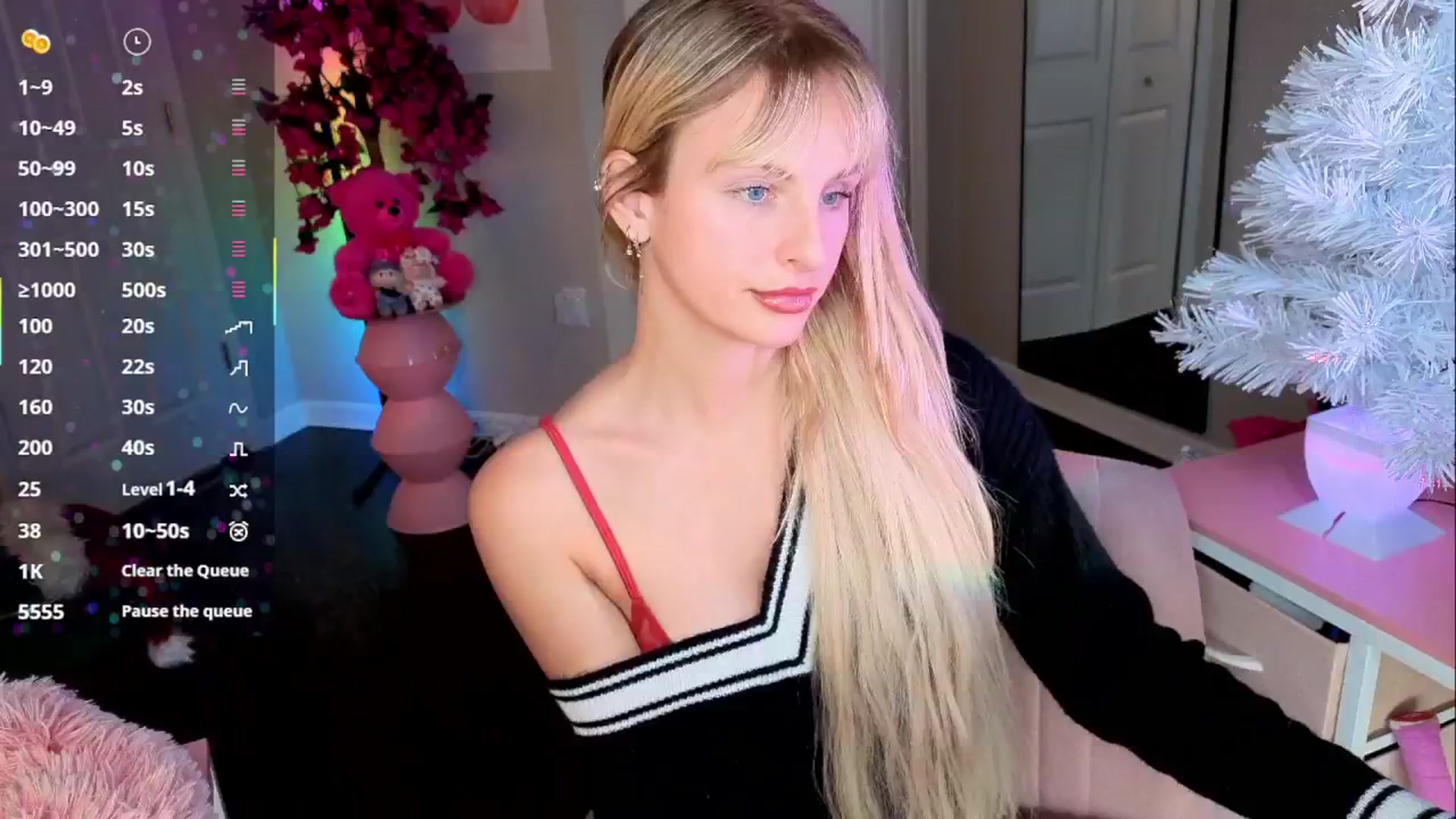 Gallery image thumbnail from Tati_Rae's myfreecams stream on, 12/15/2025, 20:36 image 4 of 20