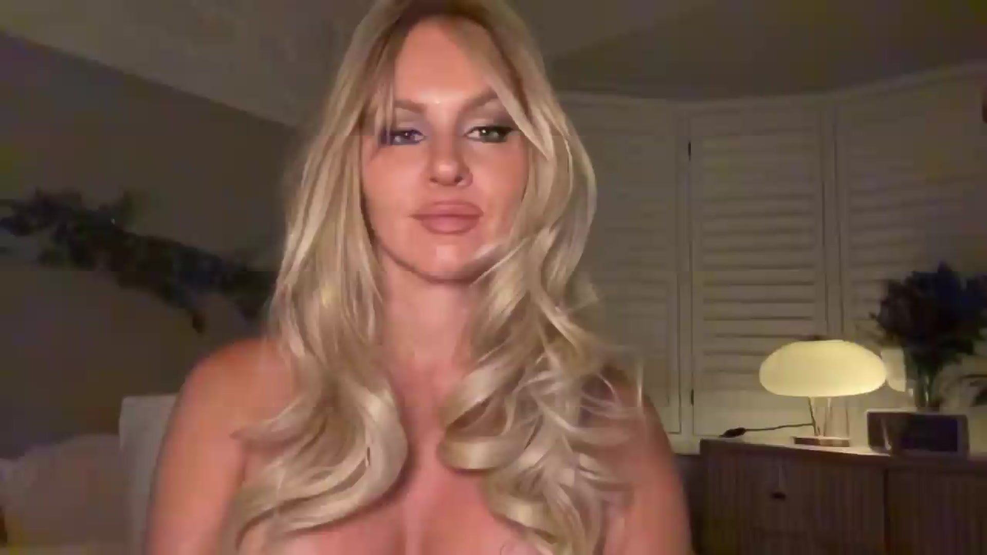 Gallery image thumbnail from TatianaTate's myfreecams stream on, 06/28/2026, 01:46 image 9 of 20
