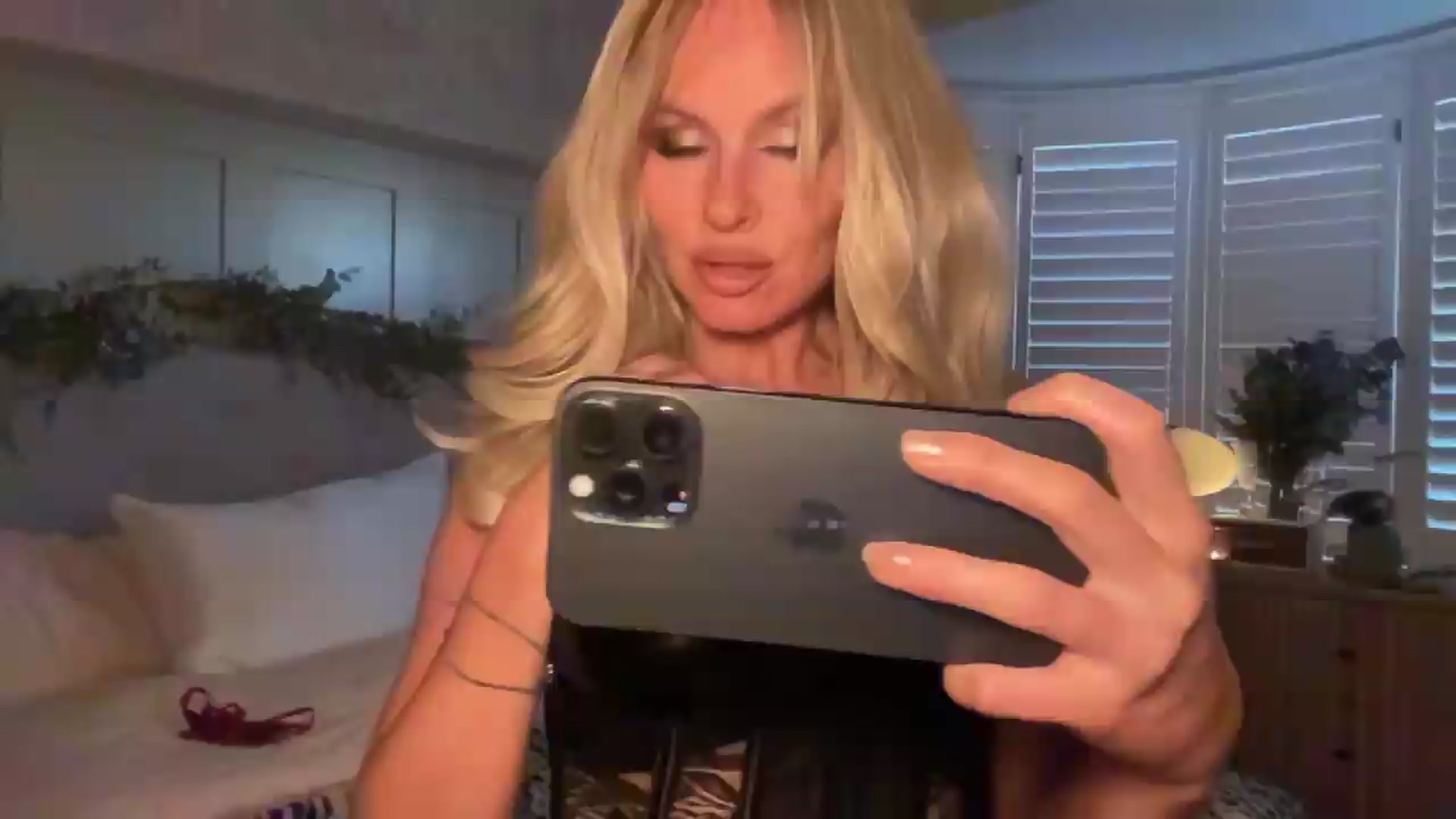 Gallery image thumbnail from TatianaTate's myfreecams stream on, 07/02/2026, 21:11 image 1 of 20